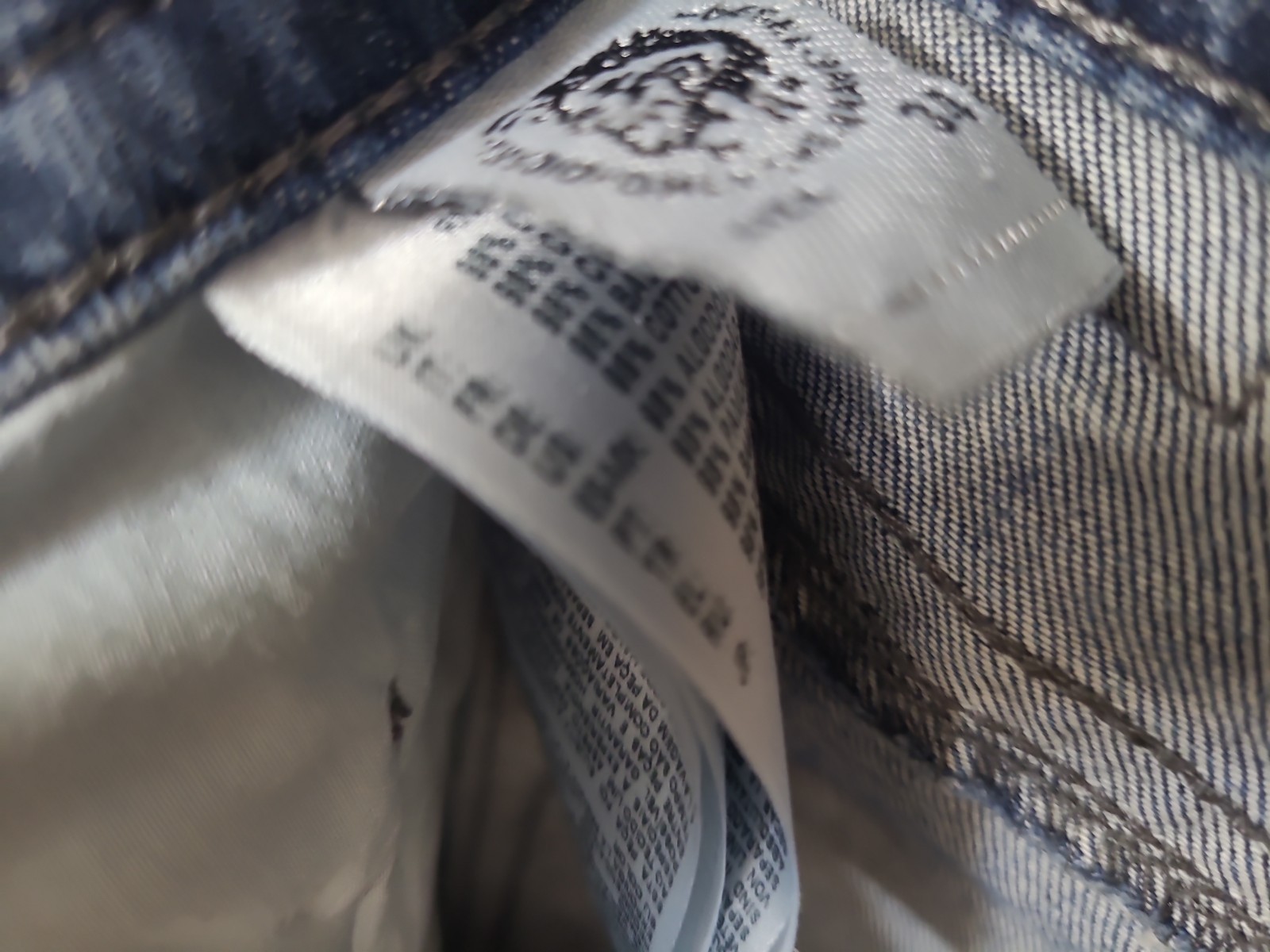 Diesel, Buster, Jean W33XL31