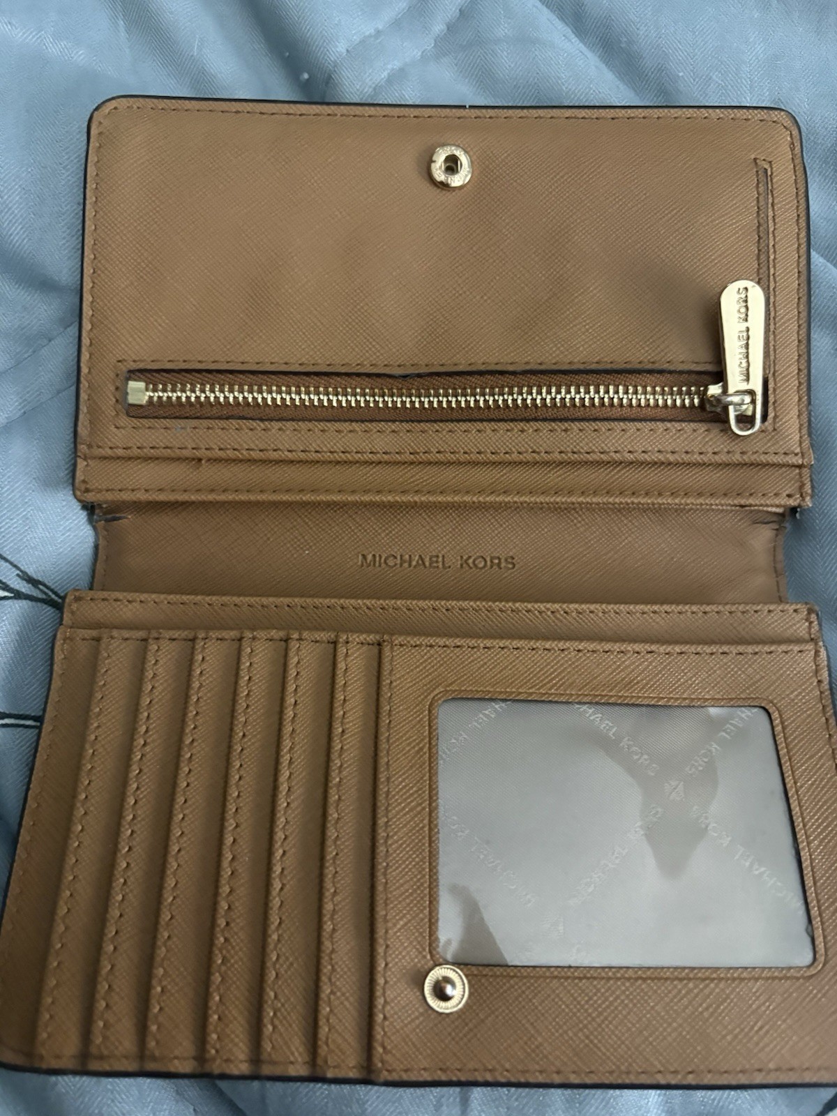 Michael Kors Jet Set Travel Large Flat Multifunction Phone Case – Vanilla