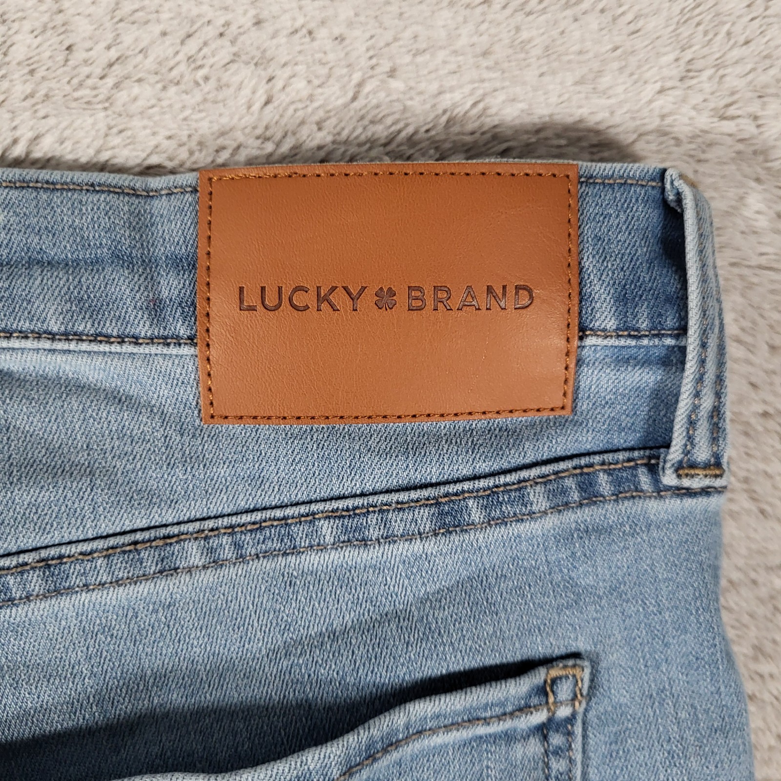 Lucky Brand Sweet Mid Rise Boot Jeans Womens 14/32 Blue Light Wash Stretch Denim