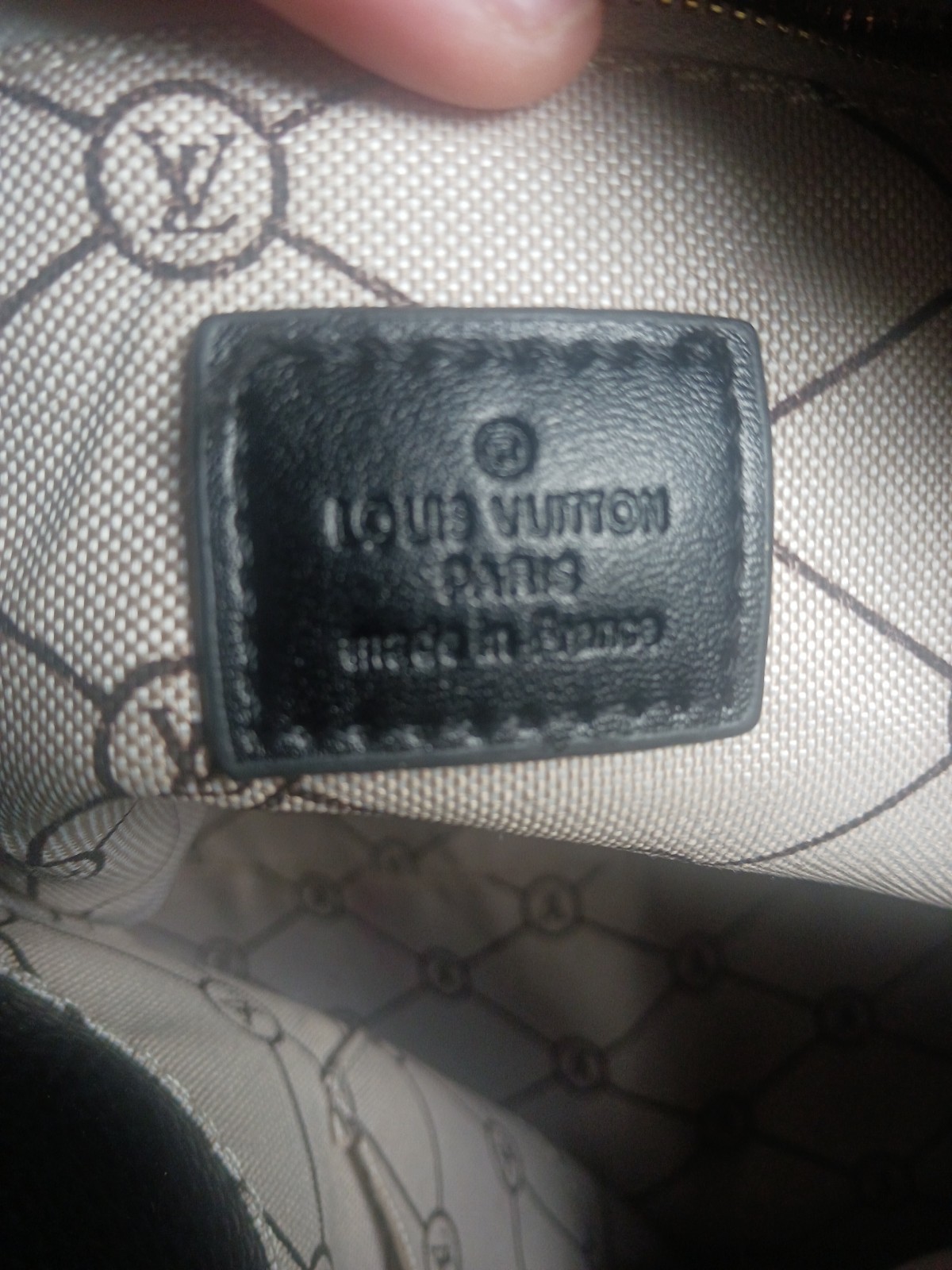 Louis Vuitton Empreinte Monogram Artsy MM Black Hobo w/ Detachable Strap