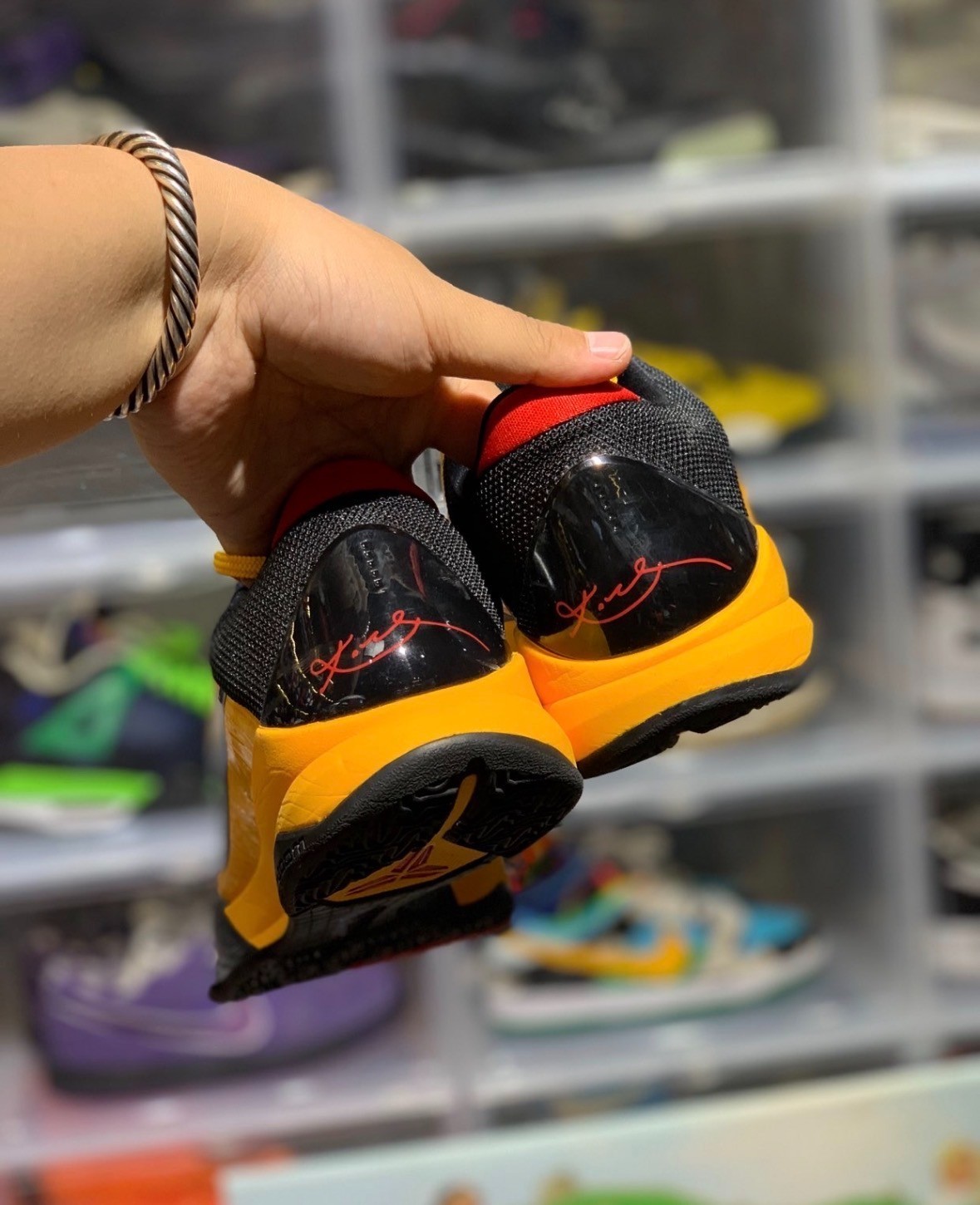 Limited Nike Kobe 5 Protro Bruce Lee CD4991-700 Del Sol Comet Red Black