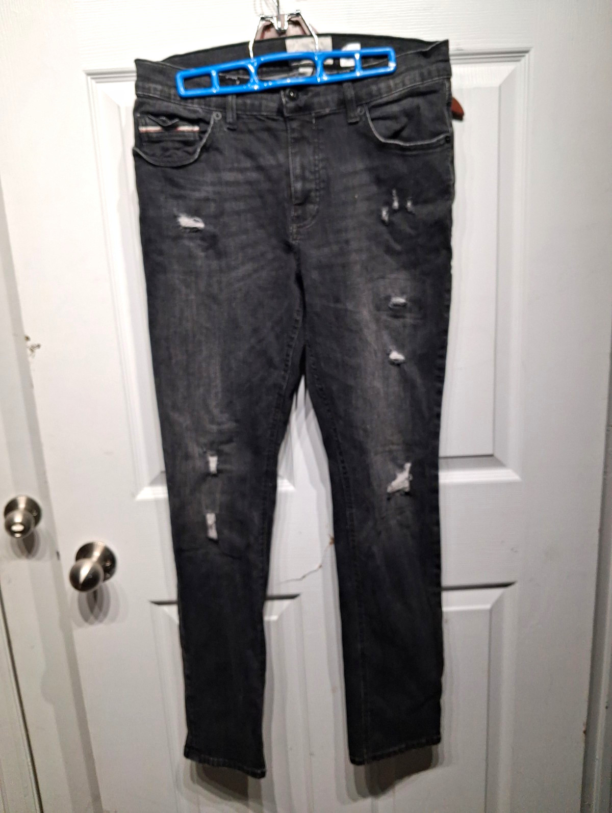Sun + Stone Women’s Black Skinny Jeans Slim Mid Rise Distressed 5-Pocket