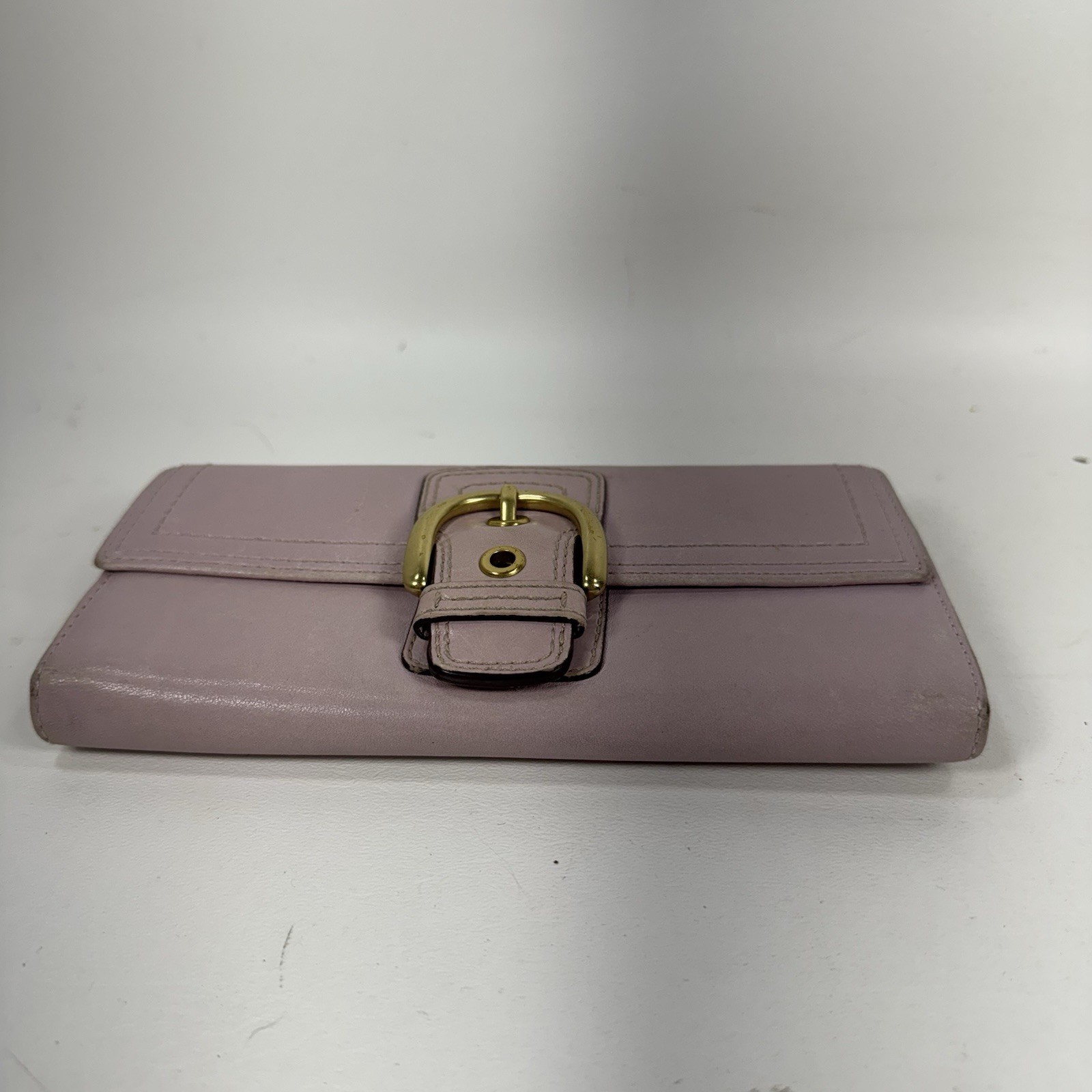Coach Vintage Soho Purple Lilac Leather Buckle Magnetic Folding Long Wallet