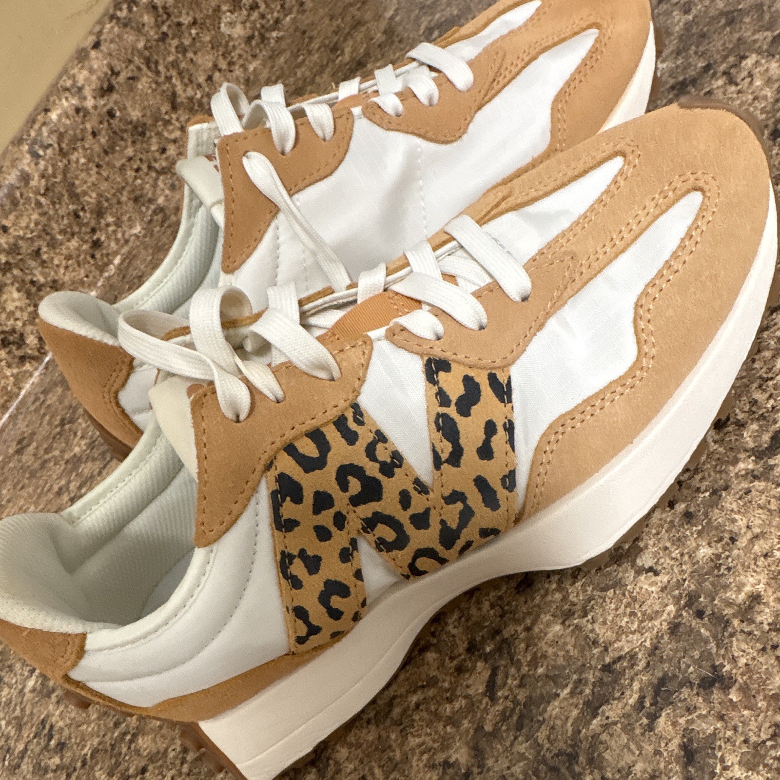 New Balance 327 Athletic Low Top Lace Up Sneakers Tan White Black Leopard