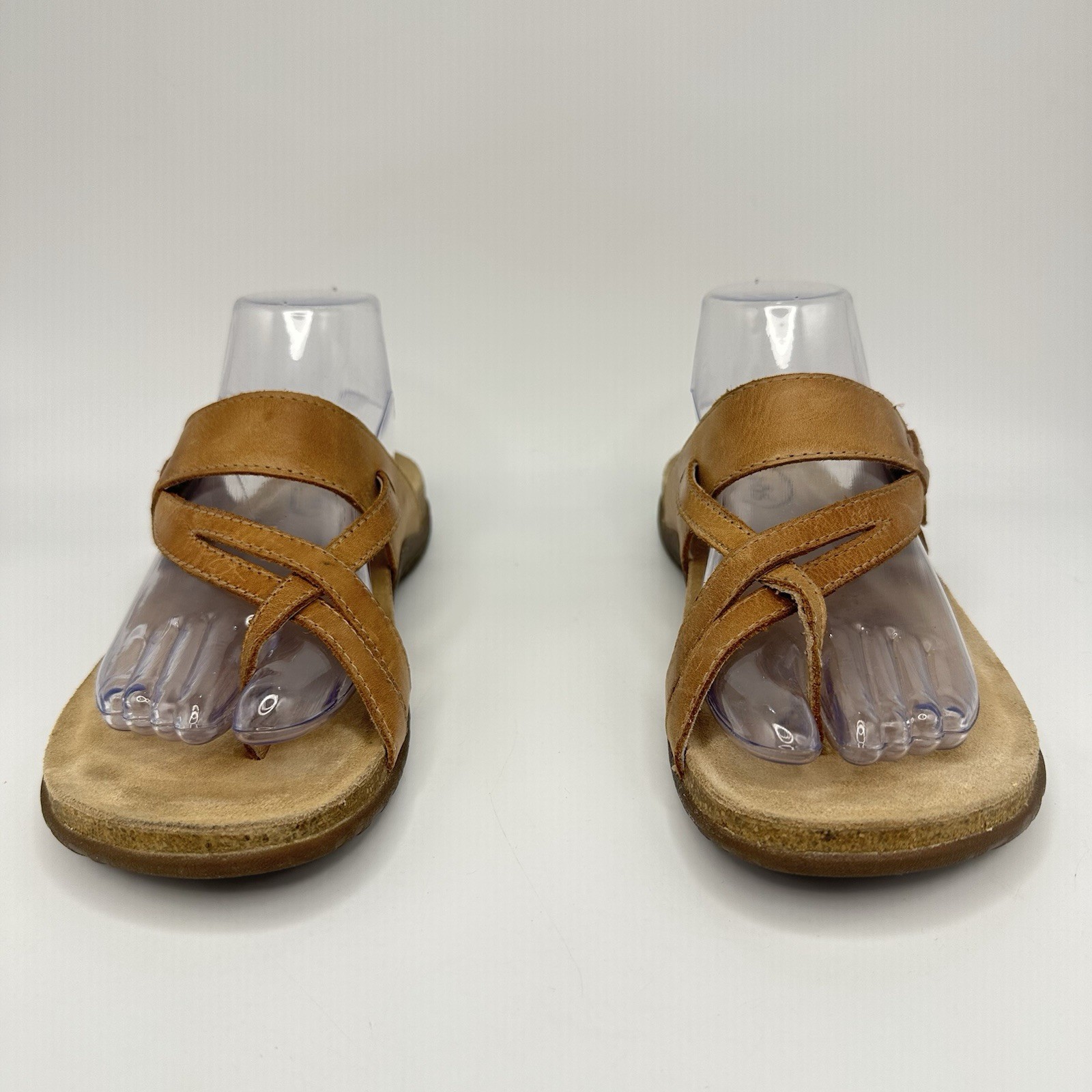 Taos Perfect Women 10 Tan Leather Strappy Toe Loop Adjustable Sandal