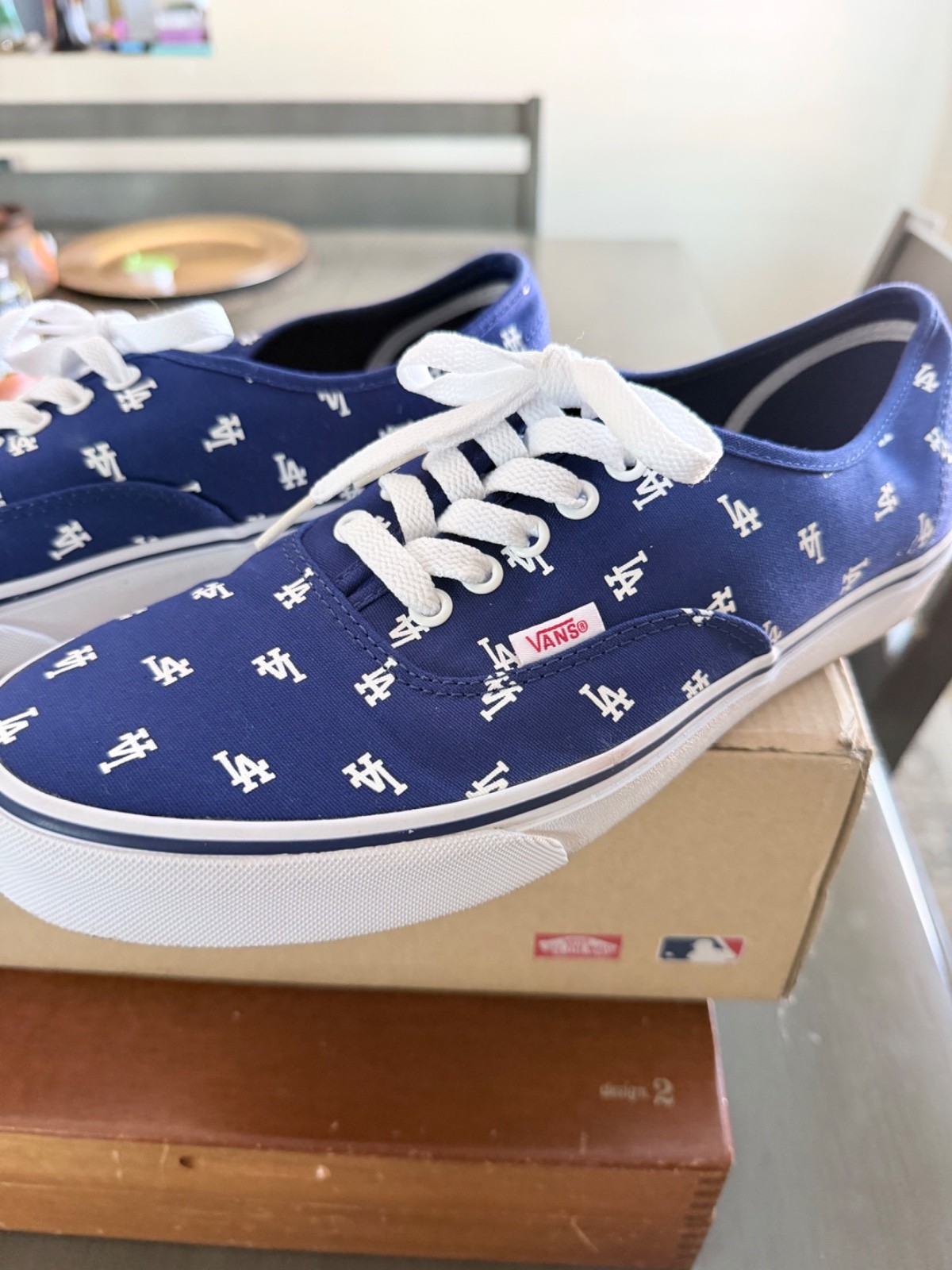 MLB LA Dodgers Vans Shoes Skater Men’s 9 Women’s 10.5