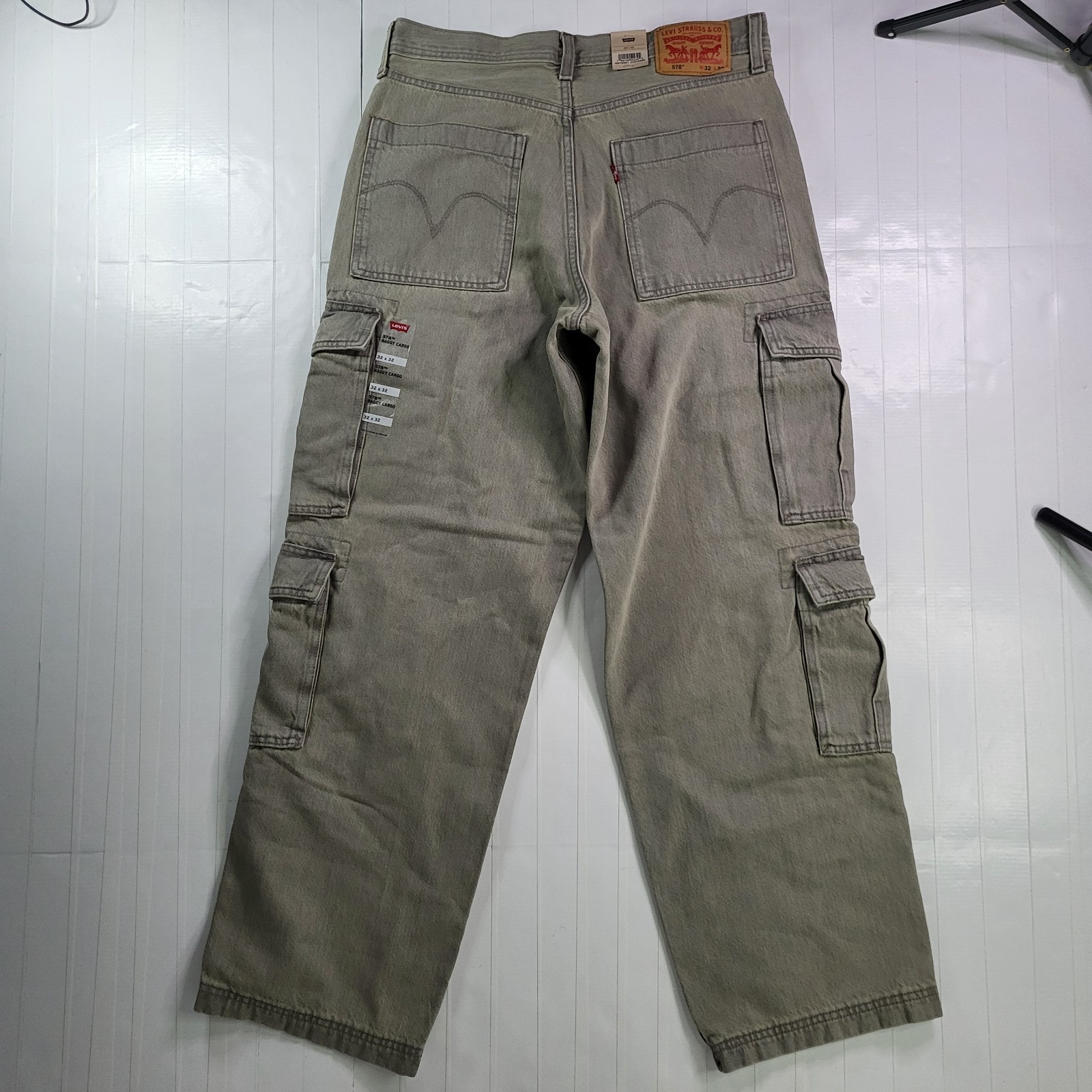 Levi’s 578 Baggy Fit Cargo Jeans 32×32 Mens Light Gray New With Tags Denim