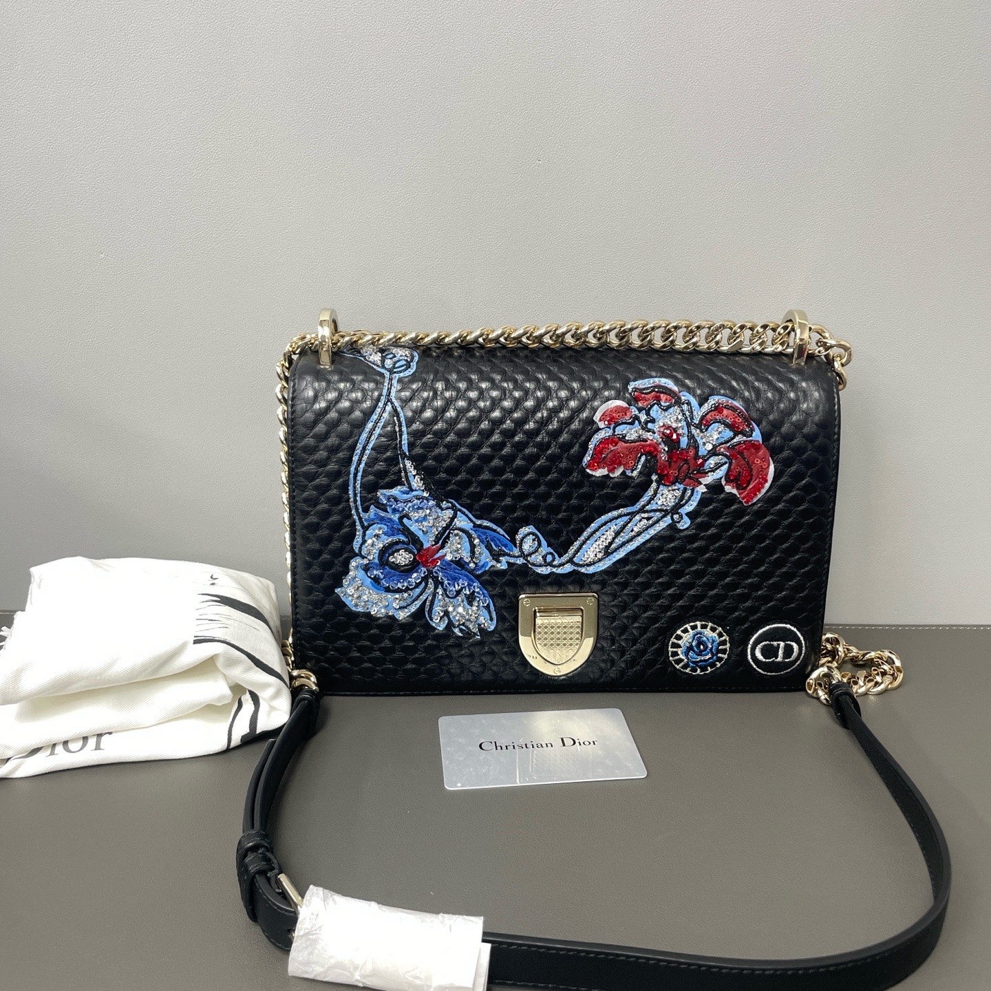 Dior Pre-Owned Authentic Shoulder Bag 25*16*7 Free Tracked Shipping