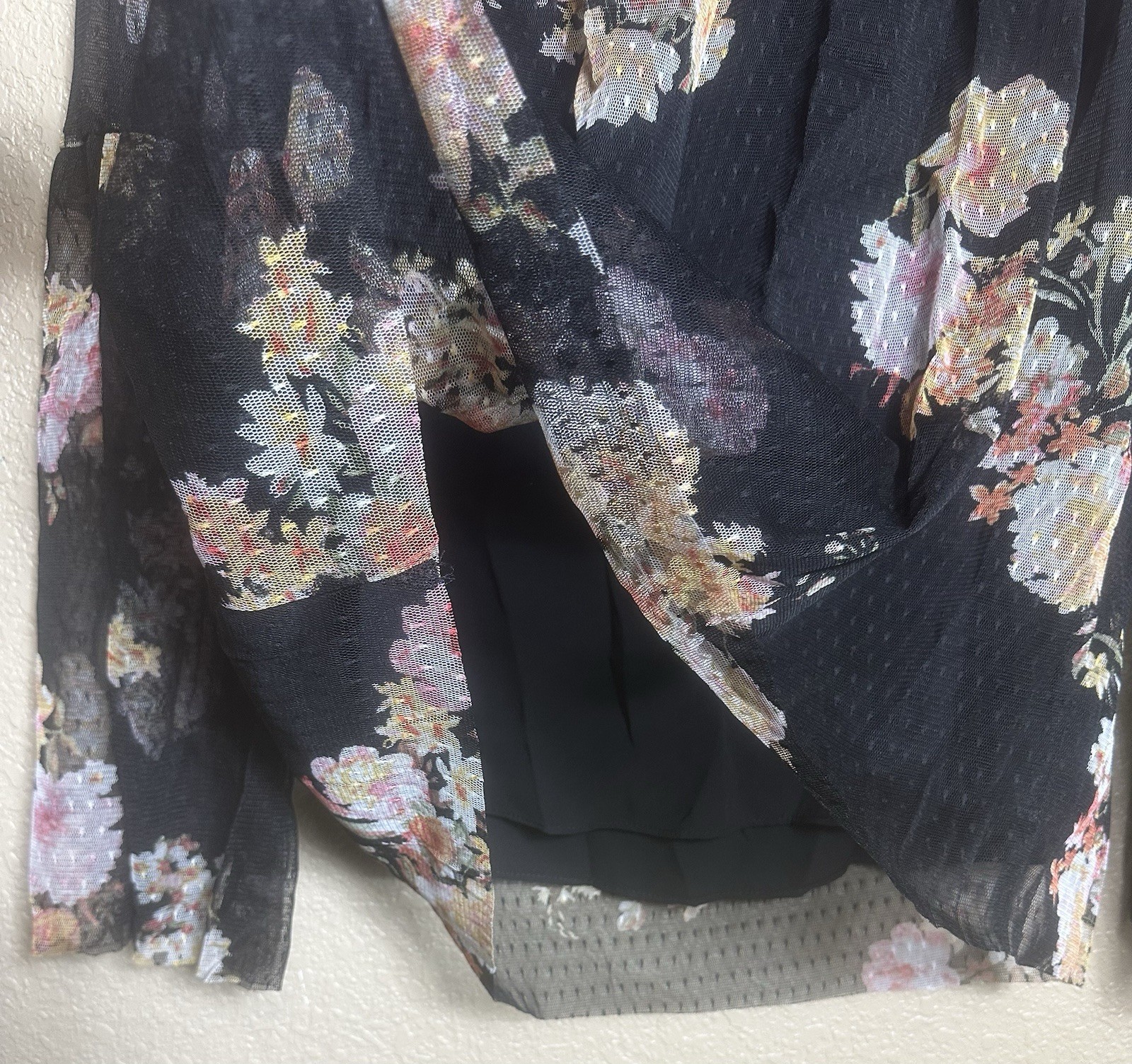 NWT Women’s L Large Pleione Beautiful Floral Long Sleeve Lined Blouse