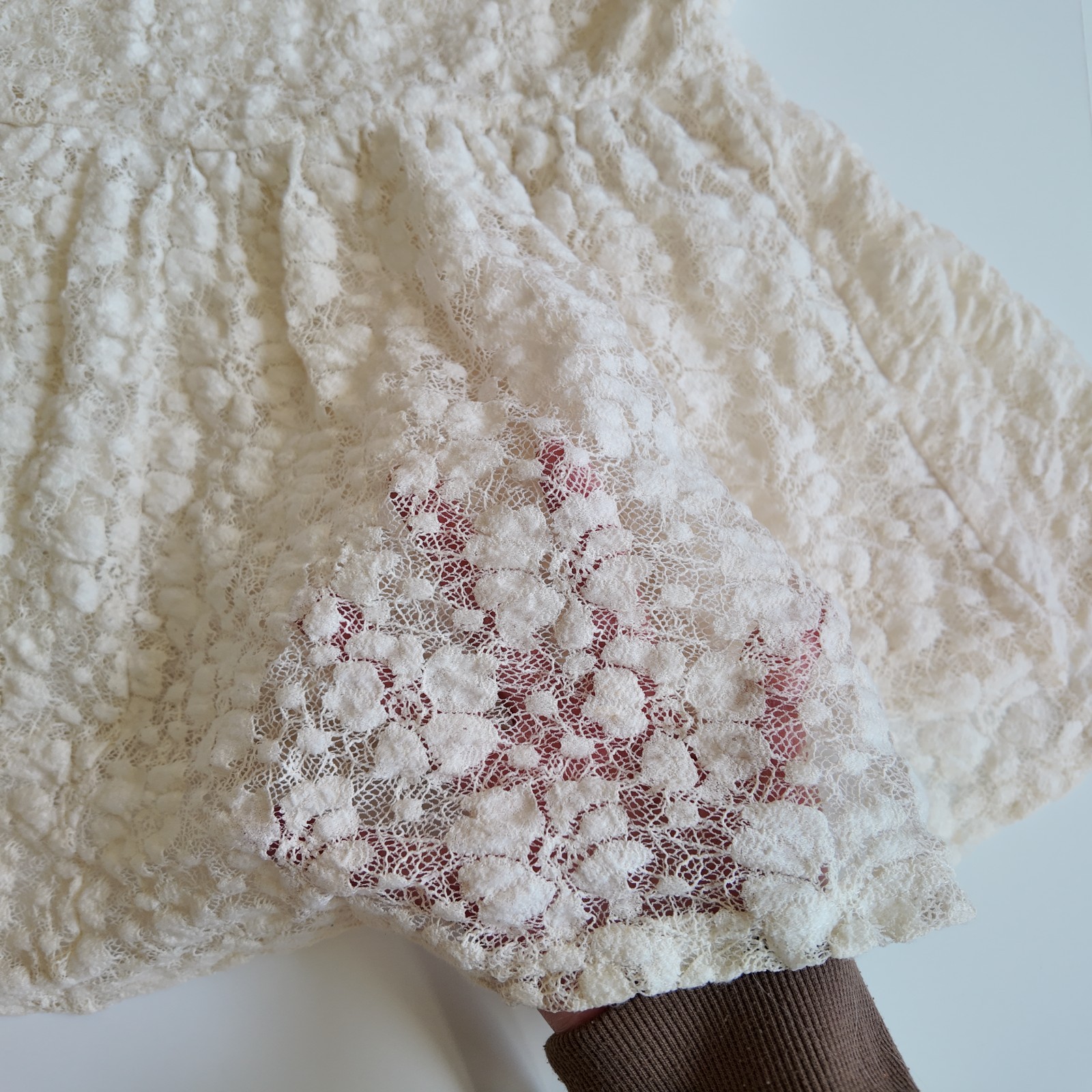 Y2K Mudd white lace flowy top size medium vintage 2000s BOHO