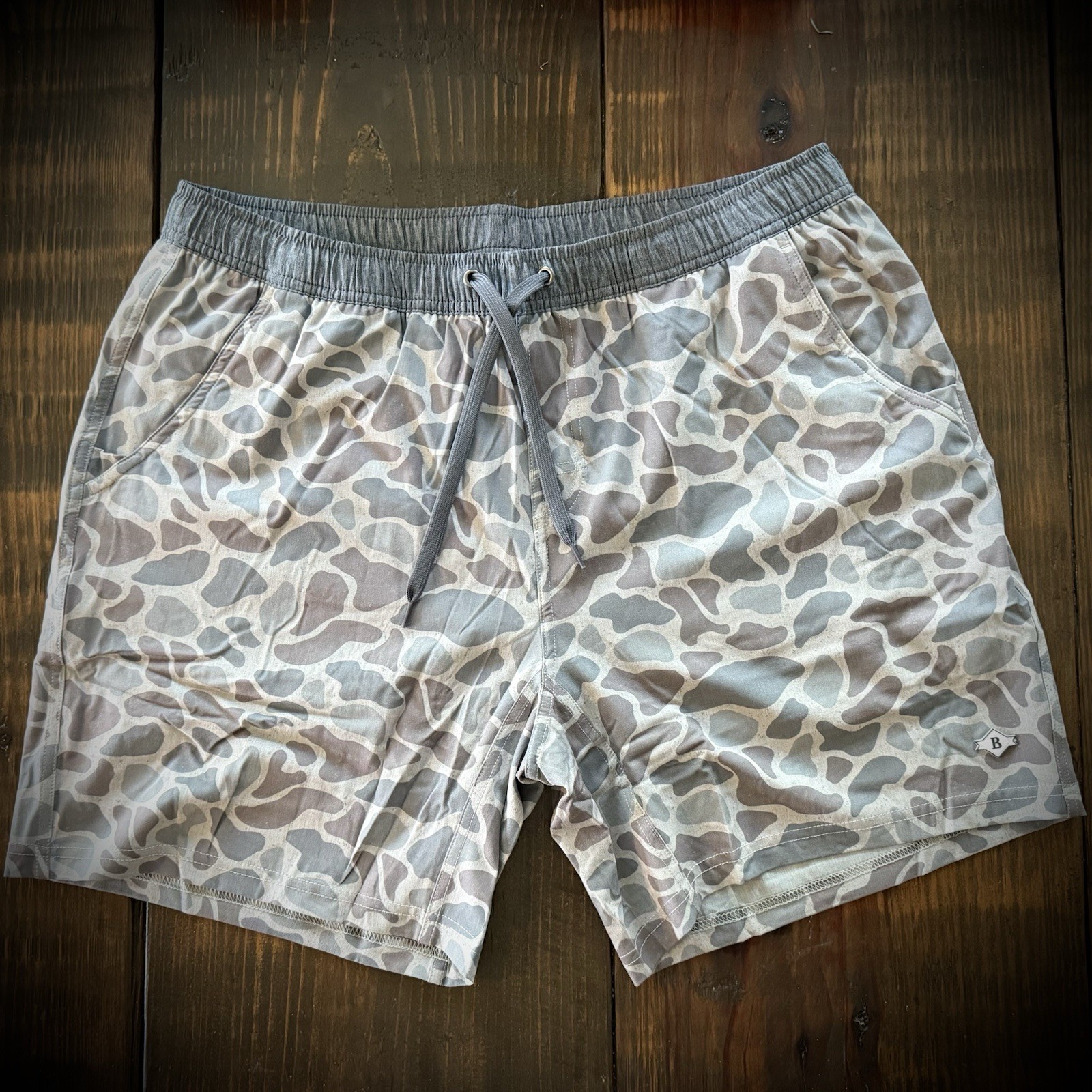 Burlebo Athletic Shorts- XL Classic Deer Camo Color with Grey Liner – New W/Tags