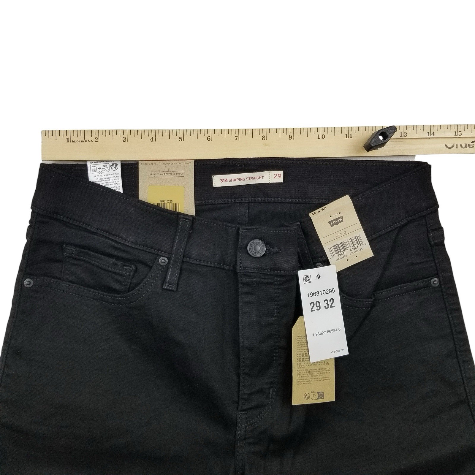 Levis 314 Shaping Straight Black Wash Jeans Womens 29 x 32 New