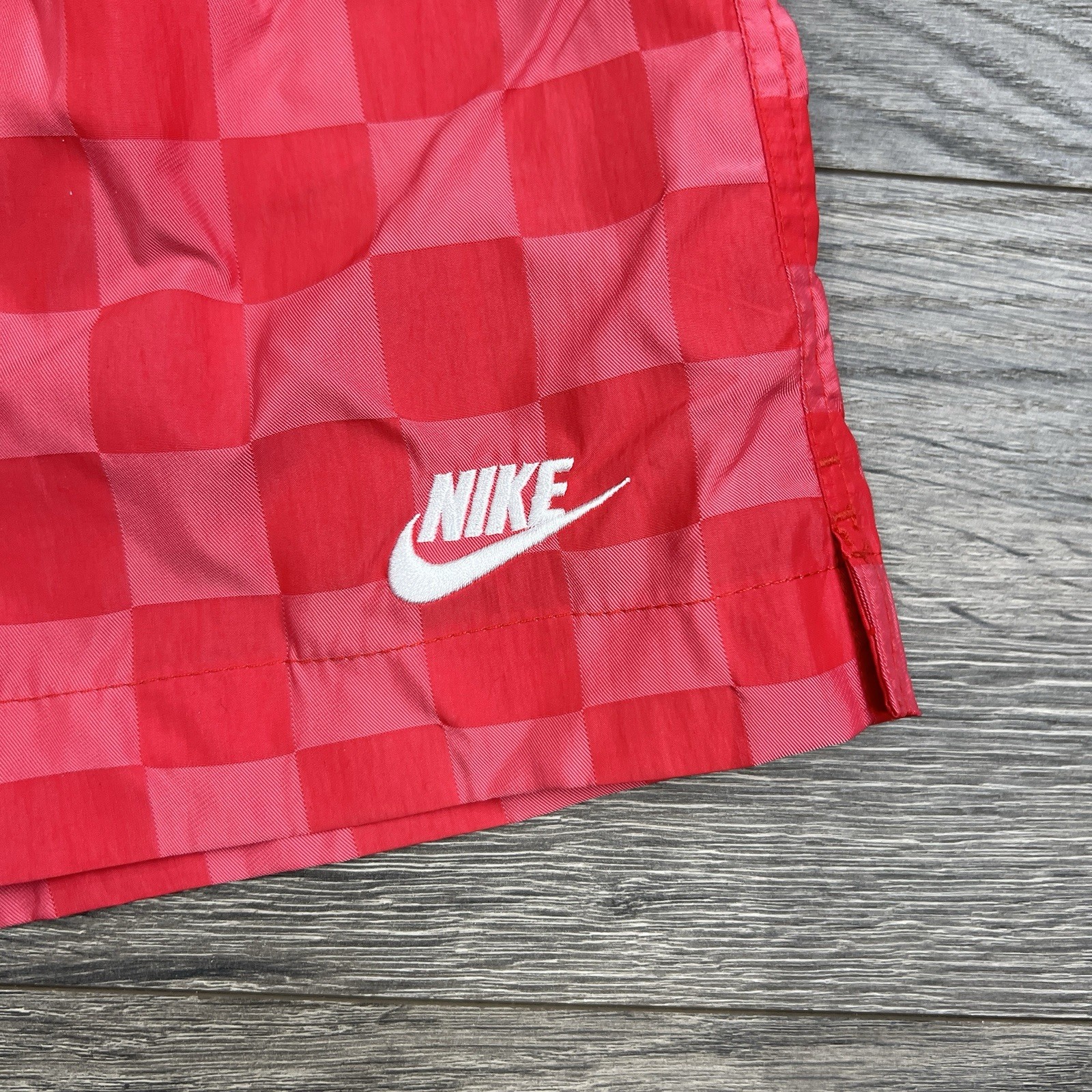 Nike Shorts Sz Large Mens University Red White Club Flow Checkers $60