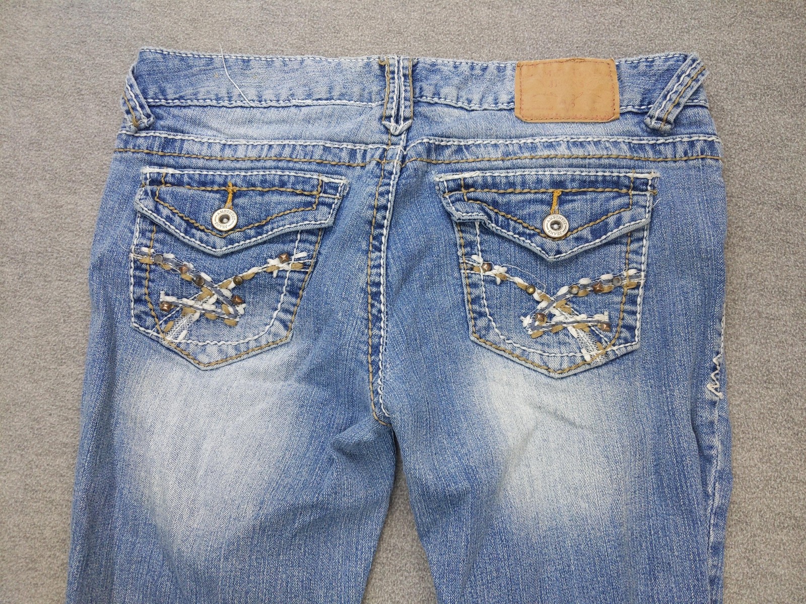 Amethyst Jeans Juniors 9 Blue Low Rise Bootcut Distressed Embroidered Denim