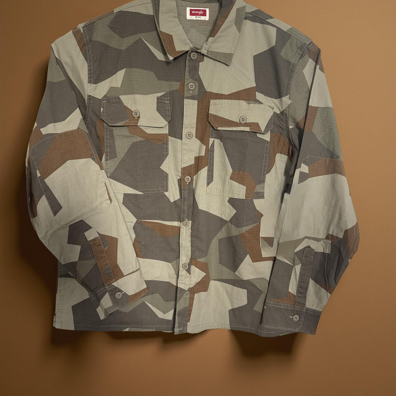 Wrangler Geo Camo Long Sleeve Large Button Casual Shirt Collared Elbow Patch