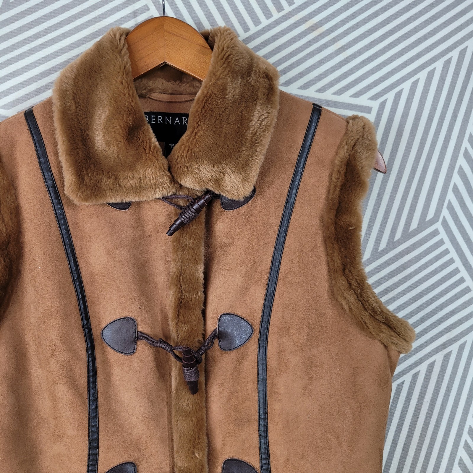 Bernardo Suede Leather Vest Small Faux Fur Trim Boho Aspen Festival Toggle Vtg