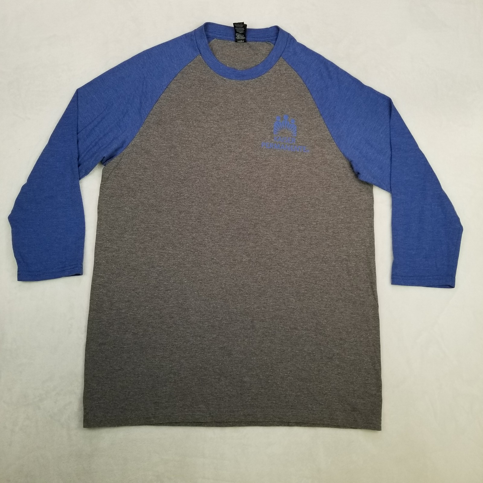 Kaiser Permanente Year of the Nurse 2020 Women’s Medium Gray Blue T-Shirt Raglan