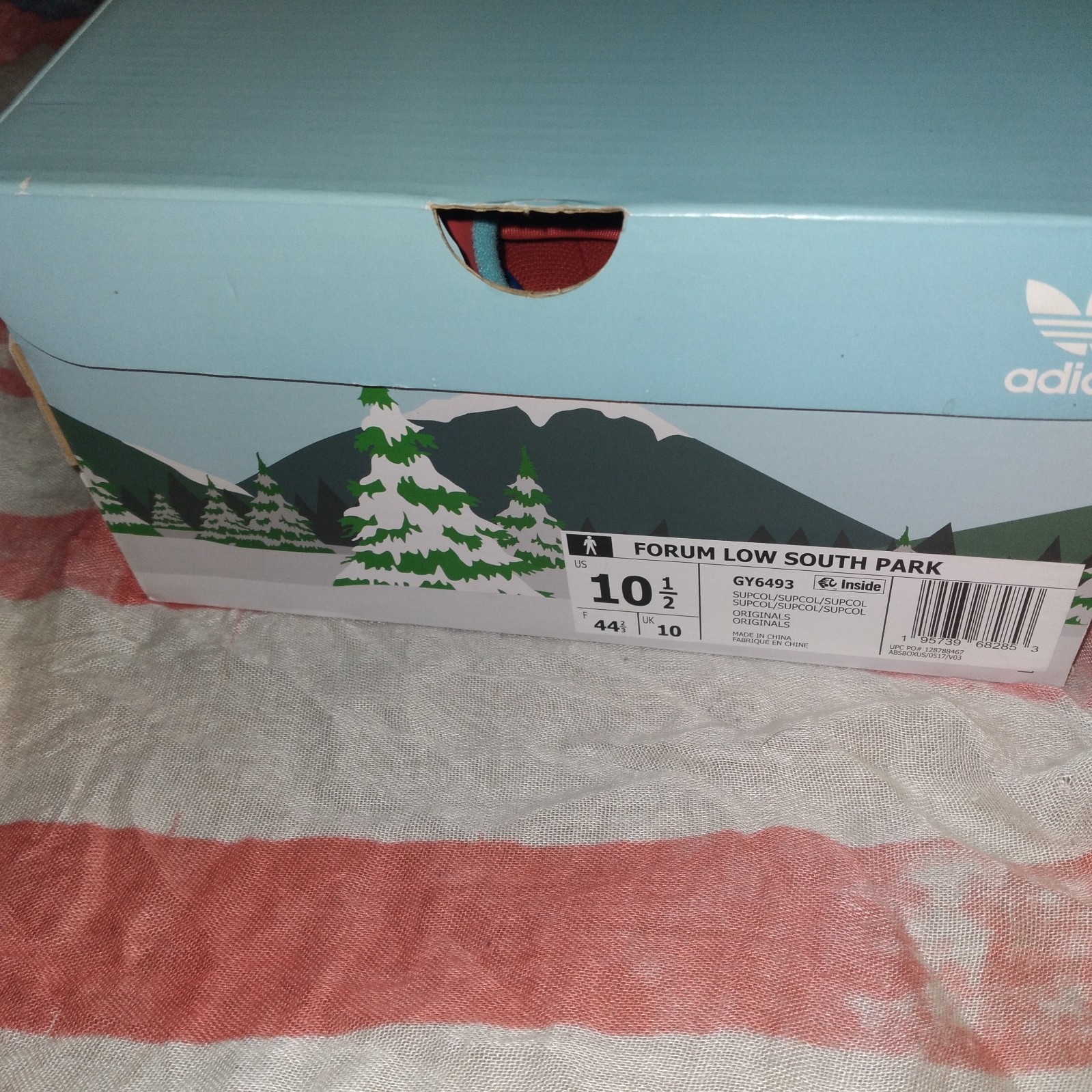 Adidas Forum low South Park, Cartman size 10.5