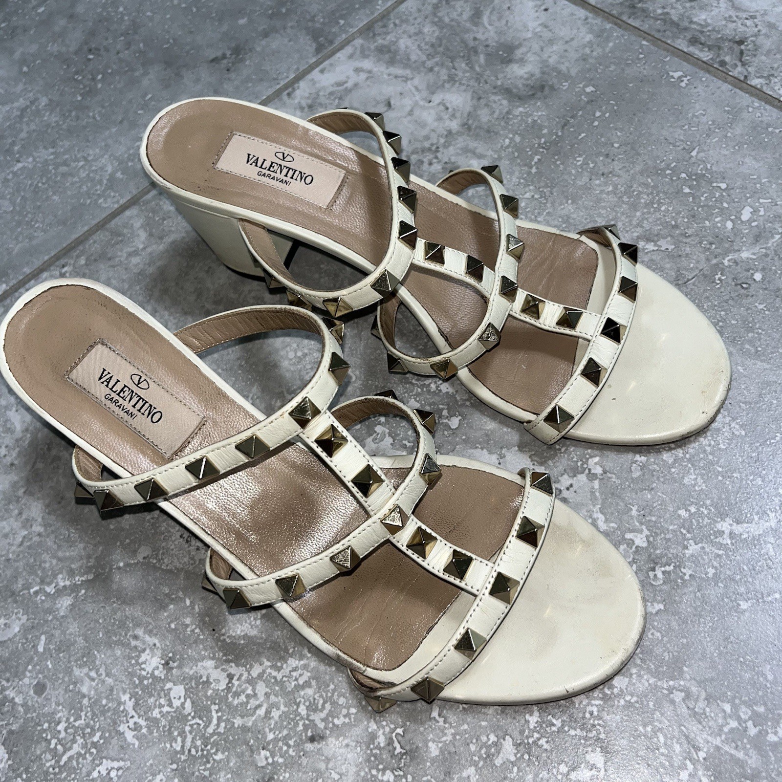 Valentino Garavani Rockstud Studded Caged Slide Sandals Leather Cream 39 8.5 US