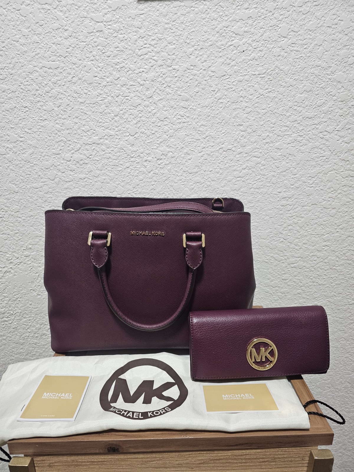 Michael Kors Savannah Saffiano Leather Bag with wallet & dust bag Burgundy Wine