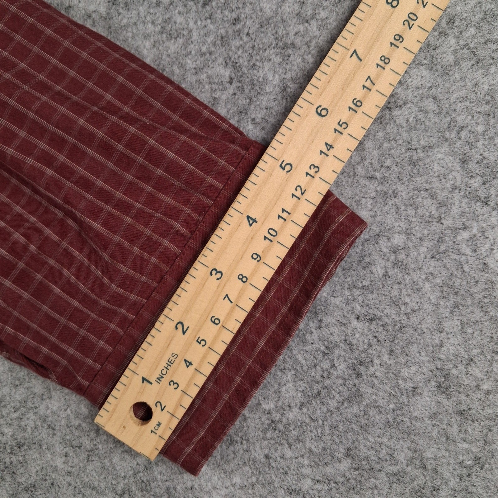 Van Heusen Button Down Shirt Men 2XLT Red Grid Wrinkle Free Broadcloth Long Slv