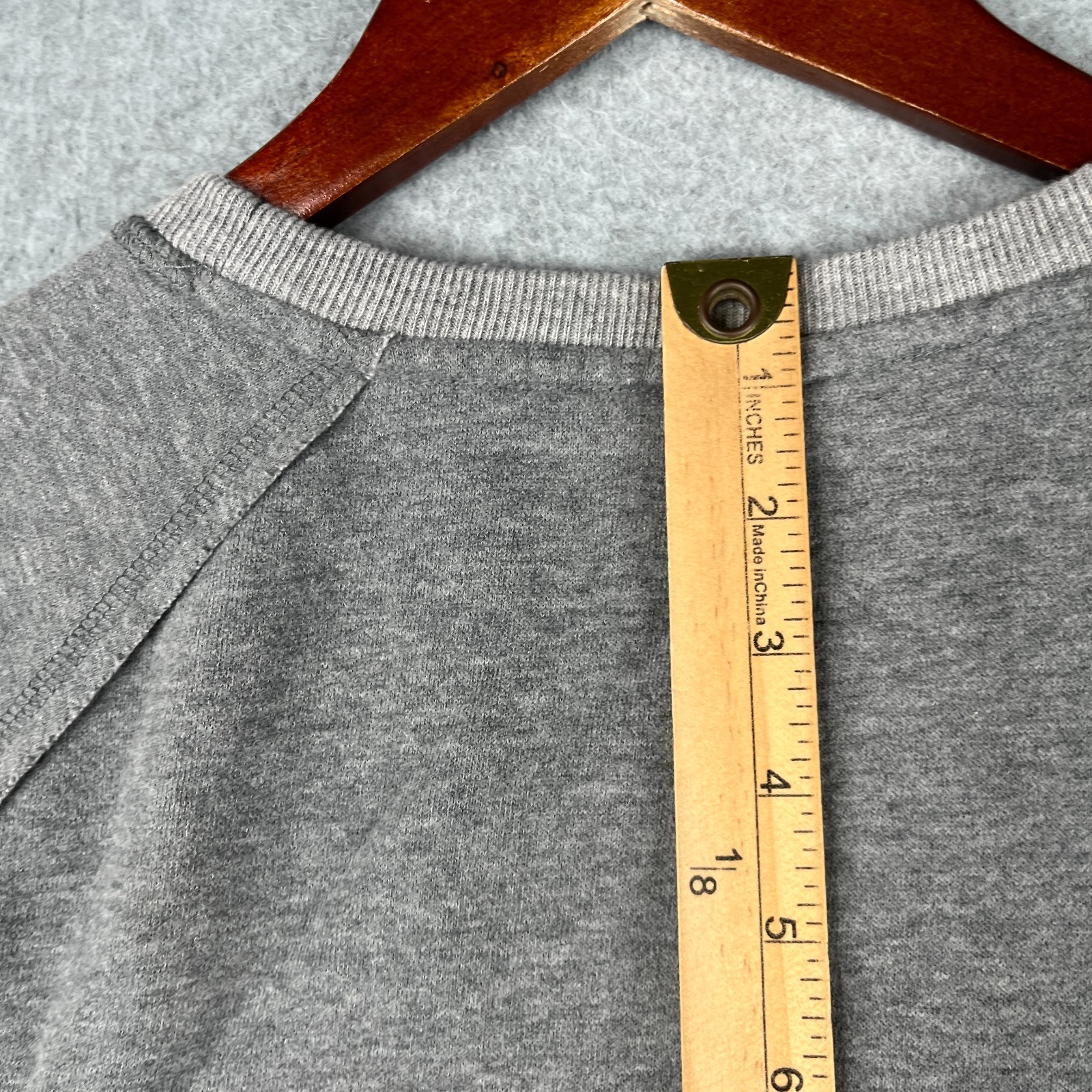 Wizarding World Harry Potter Gryffindor Sweatshirt Medium Grey Sweater Pullover