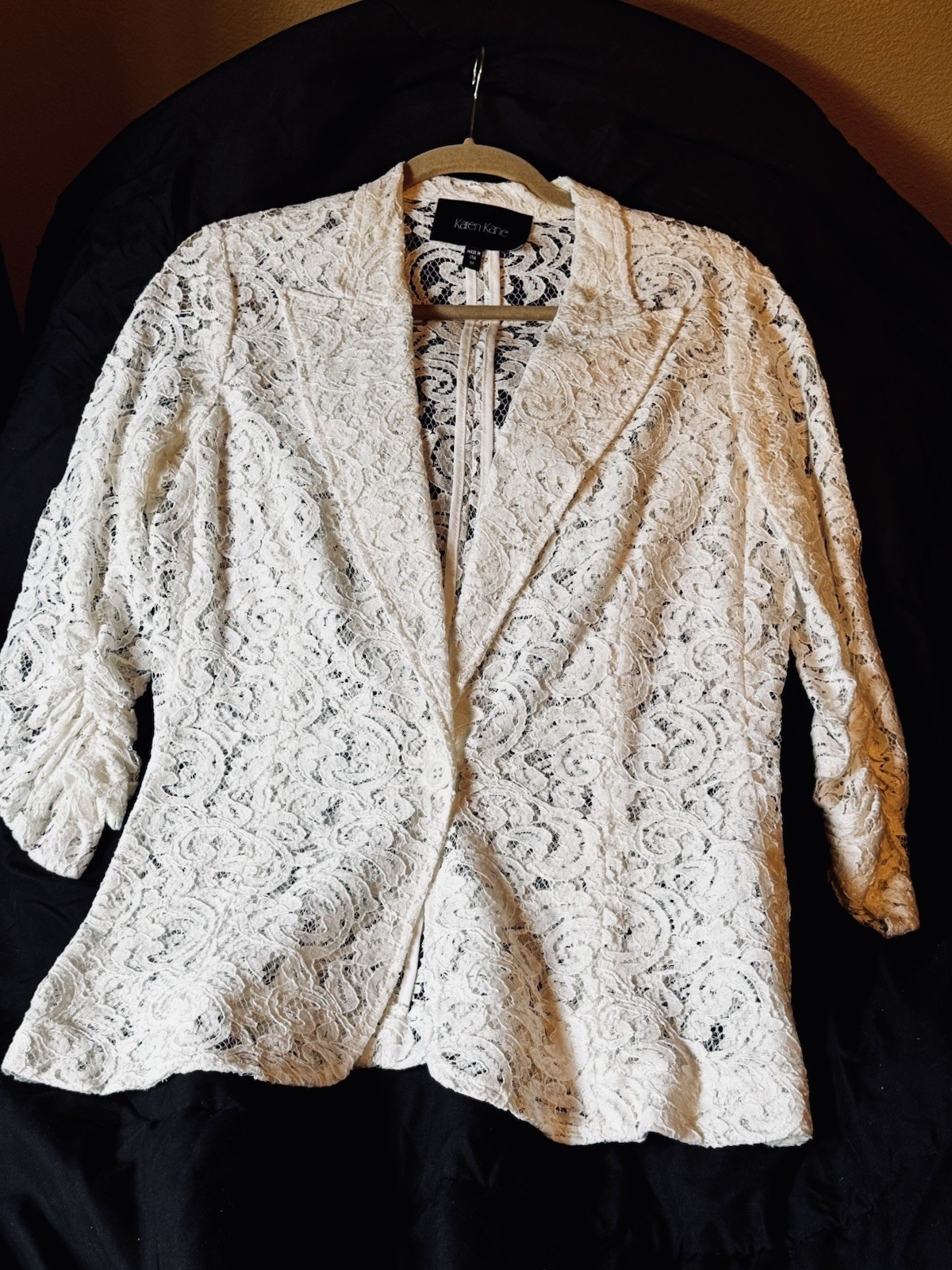 Karen Kane Women’s Ivory Floral Lace Accent Button Front Collared Blazer M