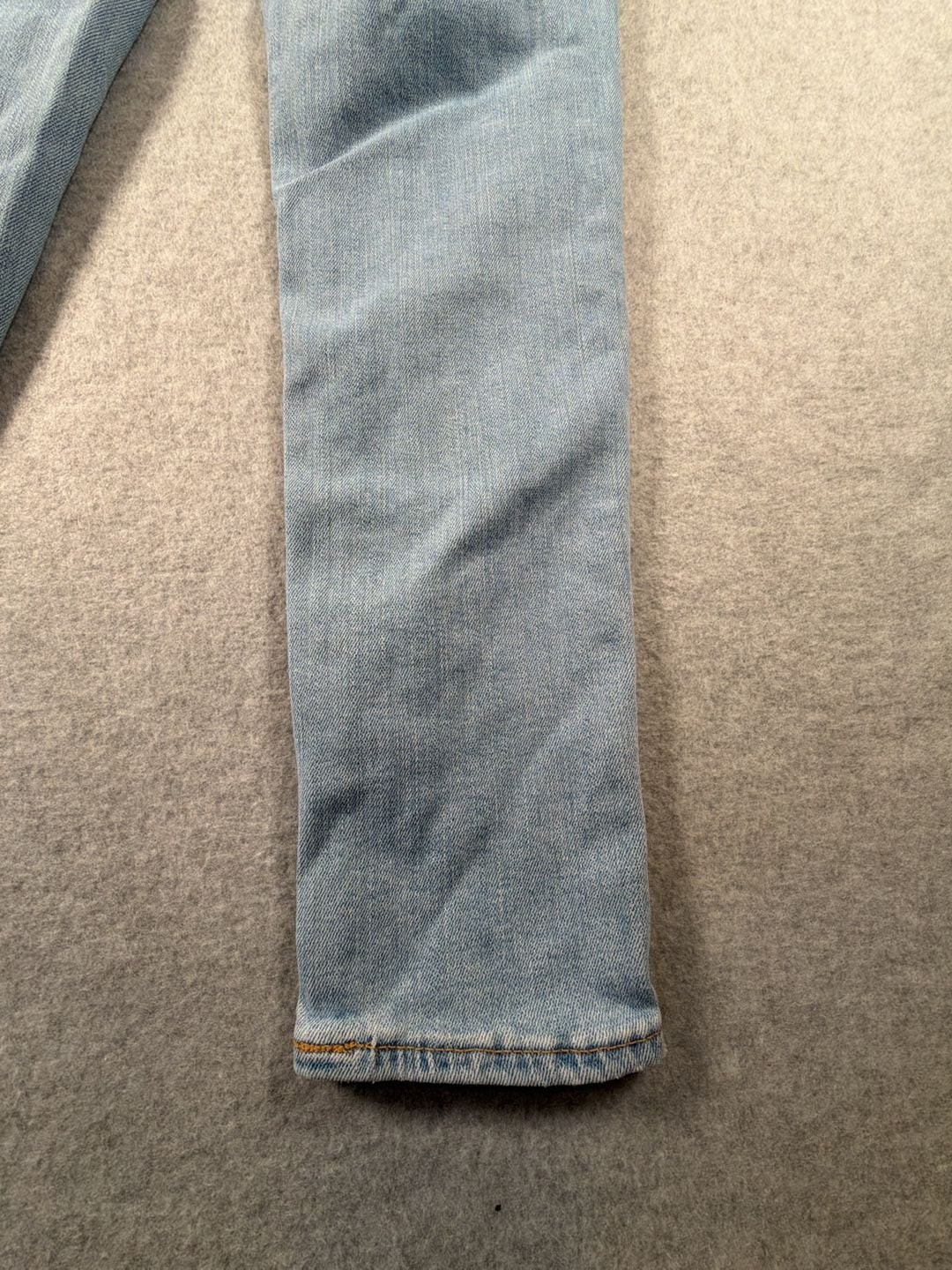 Levi’s 721 High Rise Skinny Ankle Jeans Size 26