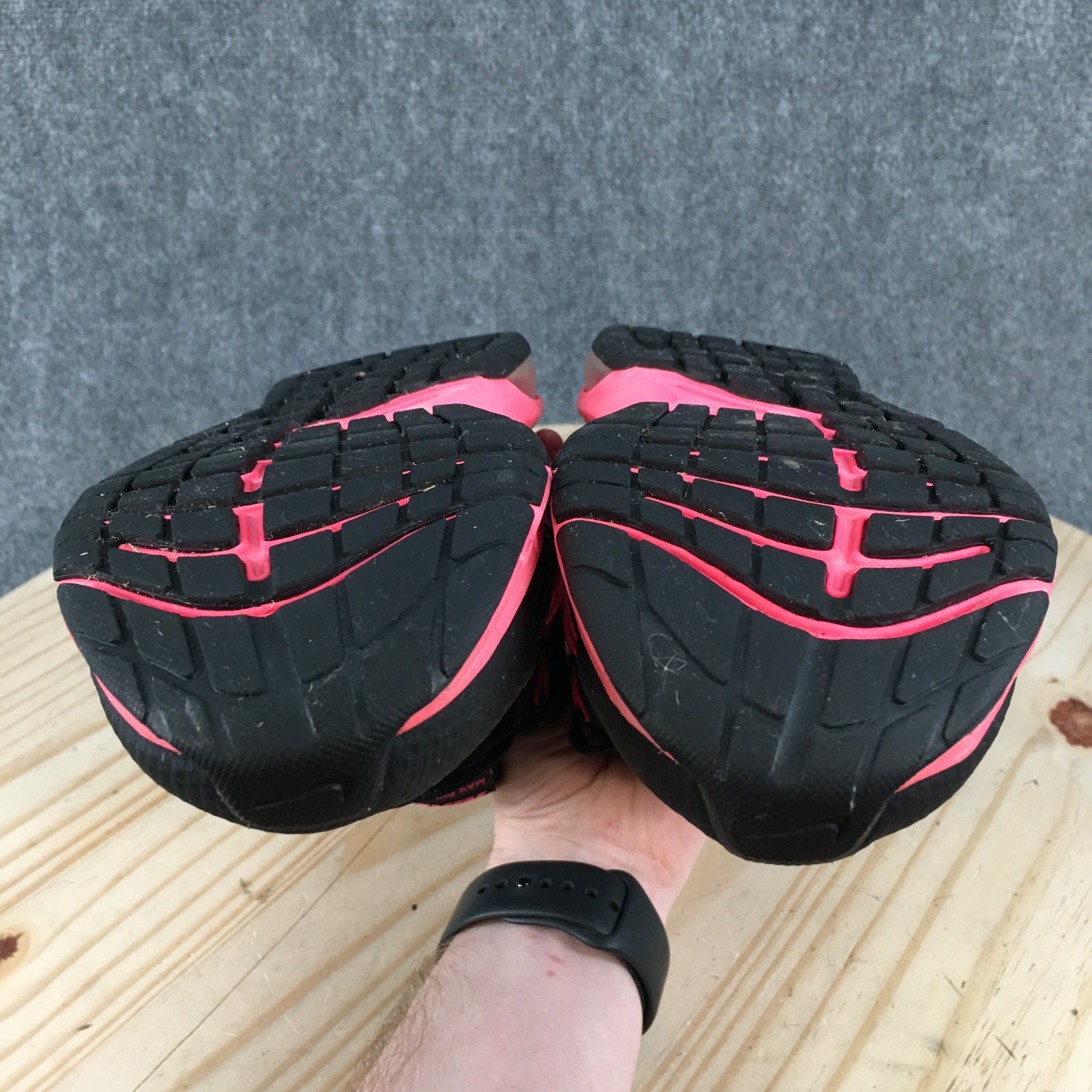 Nike Air Max Dynasty Running Shoes Womens 10 M Sneakers 816748-003 Black Pink