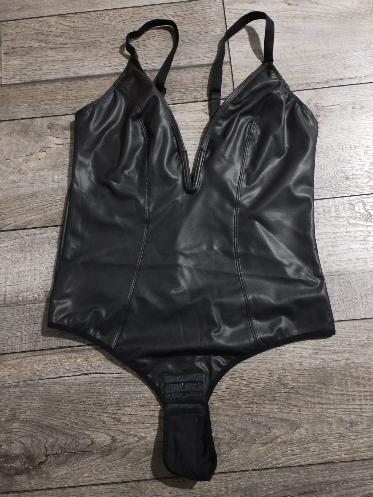 SHAPERIN Deep V Neck Faux Leather Bodysuit Tummy Control Shapewear Thong Sz L