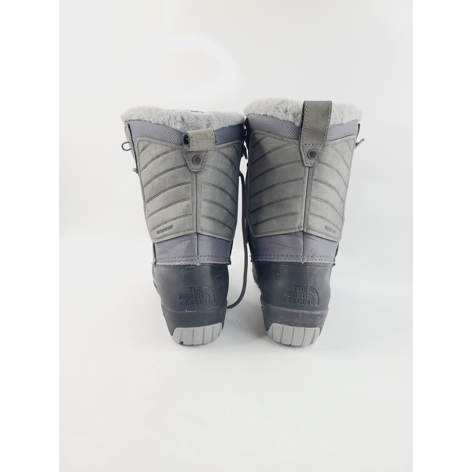 The North Face, Synthetic/Rubber/Faux Fur Snow Boots Women Size 10.5 Gray/Black.