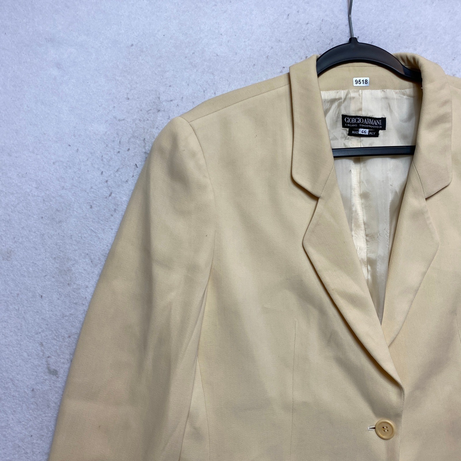 Giorgio Armani Blazer 12 US IT 46 Cream Borgonuovo Silk Wool Bergdorf