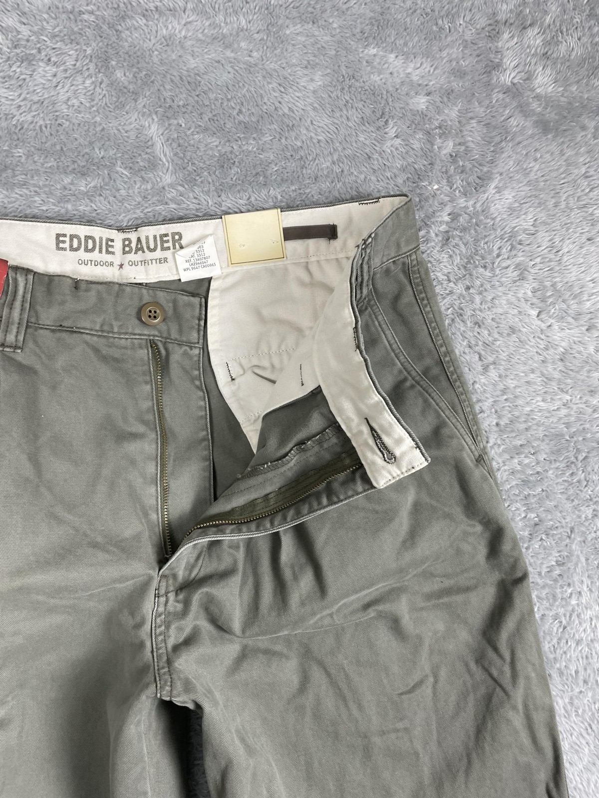 Eddie Bauer Pants Mens 36×32* Artichoke Green Relaxed Fit Pleated Khaki Chino