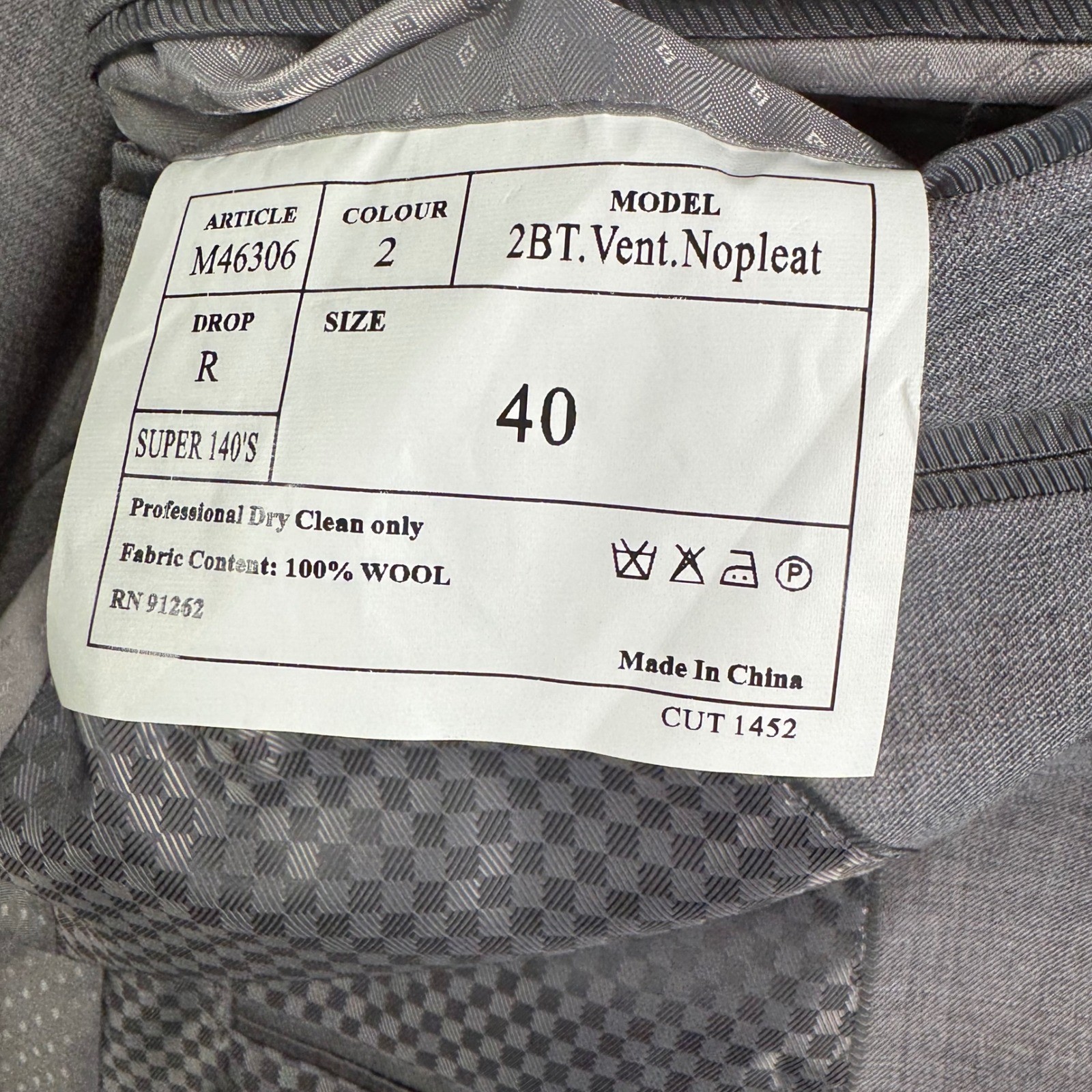 Rogue & Co Mens Gray Suit 40 Super 140s Virgin Wool 2 Button Modern Tailored