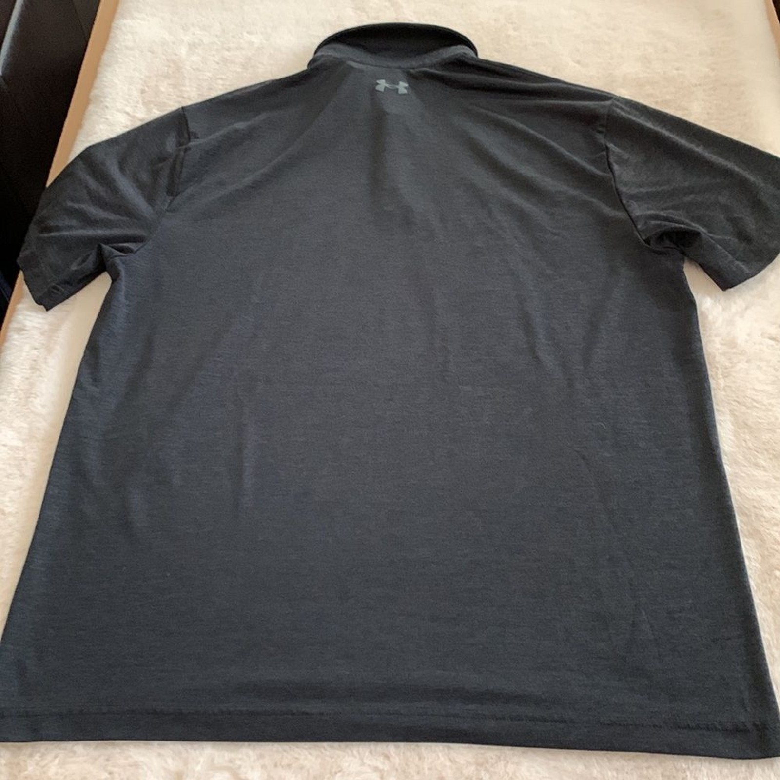 Under Armour Mens Large dark gray playoff polo