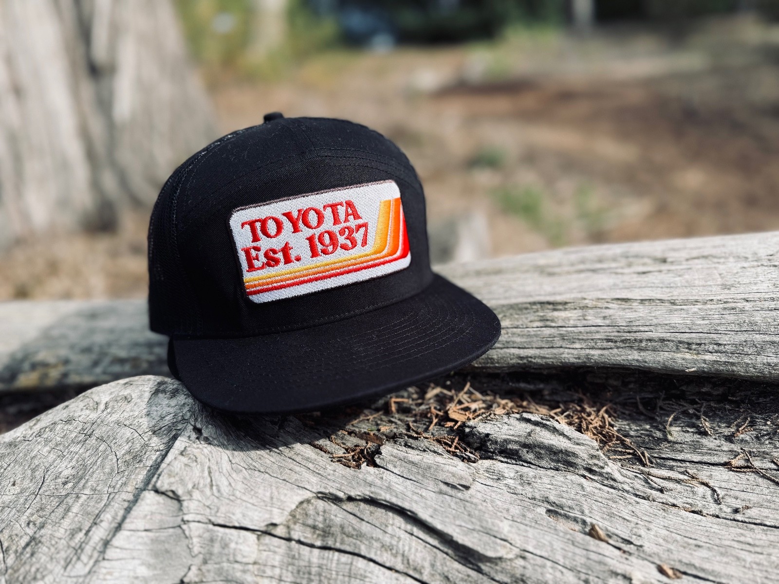 TOYOTA Retro Design and Mountain Hats