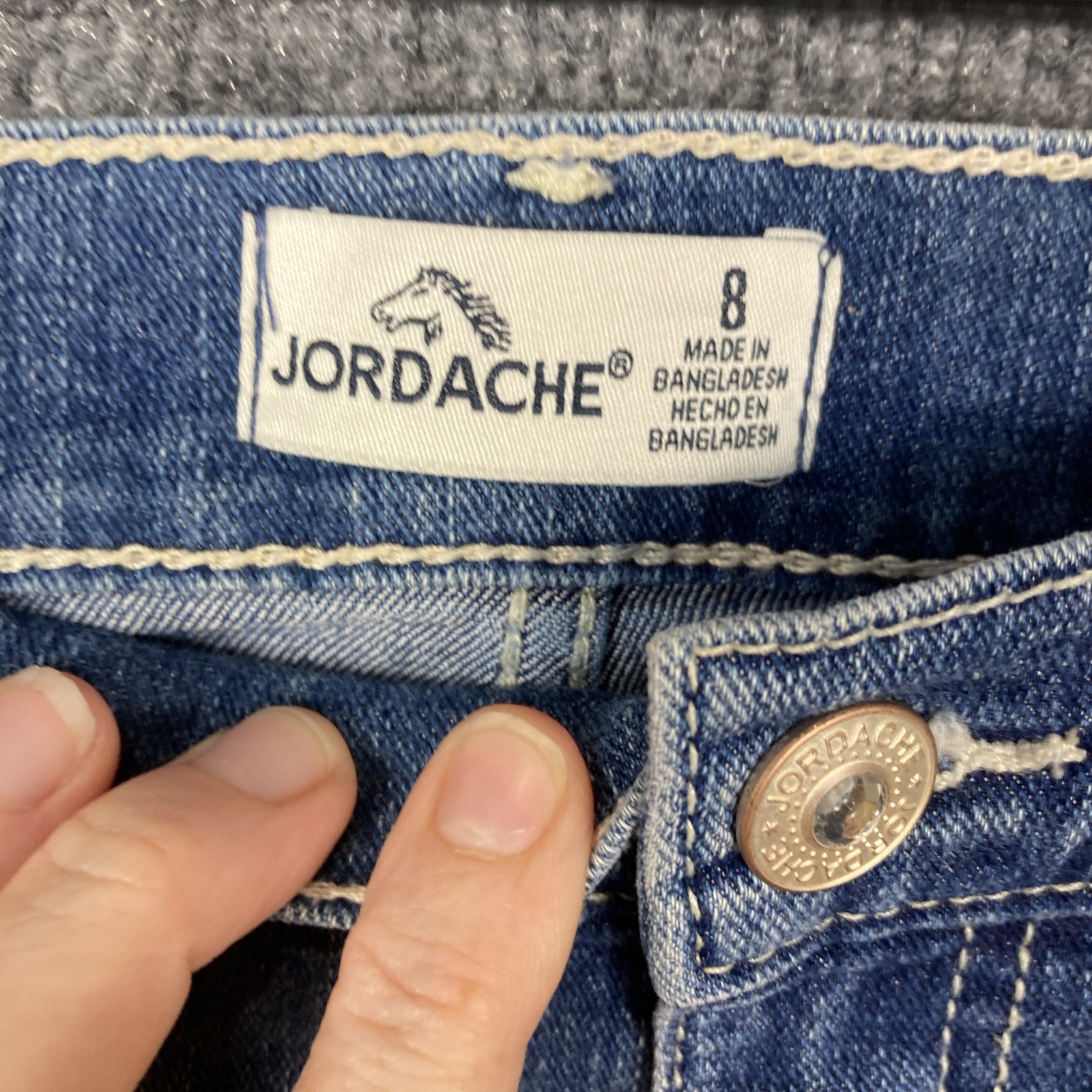 Jordache Girls Size 8 Medium Wash White Ivory Flowers 4″ Inseam Jean Shorts EUC