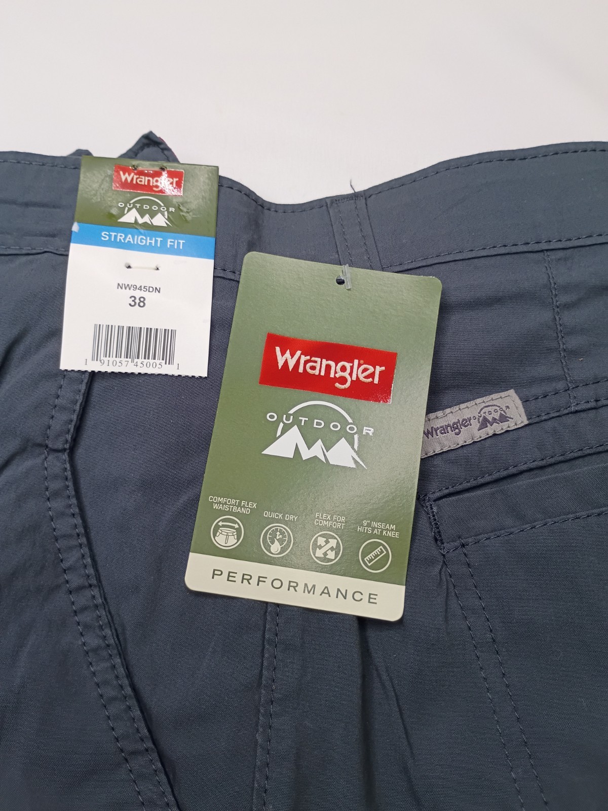 Wrangler Men’s Blue Flat Front Shorts Size 38 Outdoor Performance Stretch Hiking