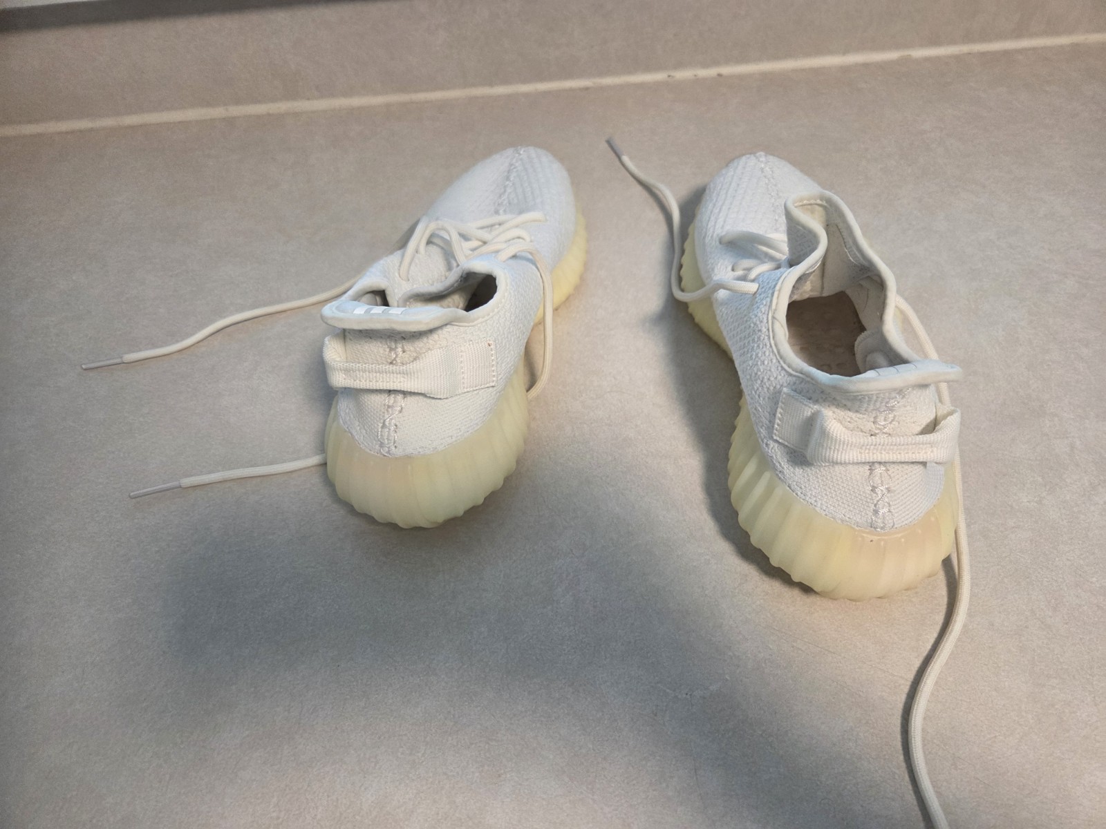 Adidas Yeezy Boost 350 v2 Cream Triple White No Insoles