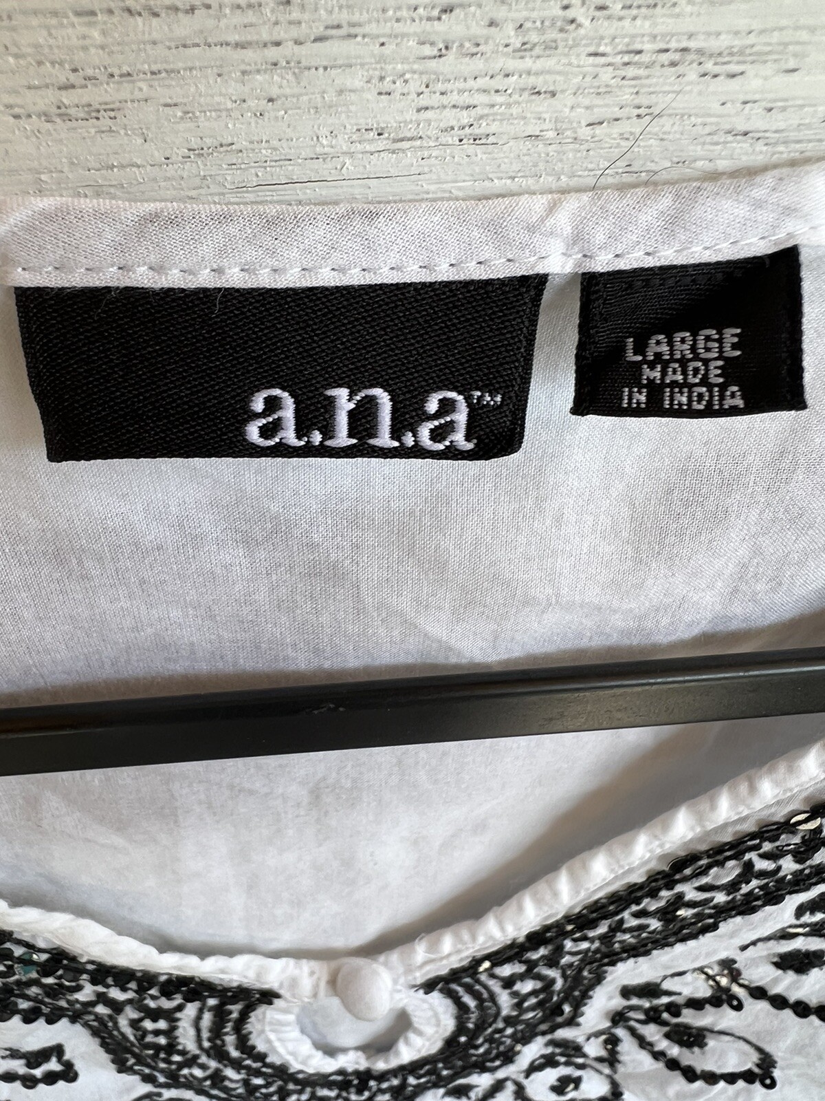 a.n.a. Sequence Beach Cover Up Women L White Black Trim V Neck Long Sleeve