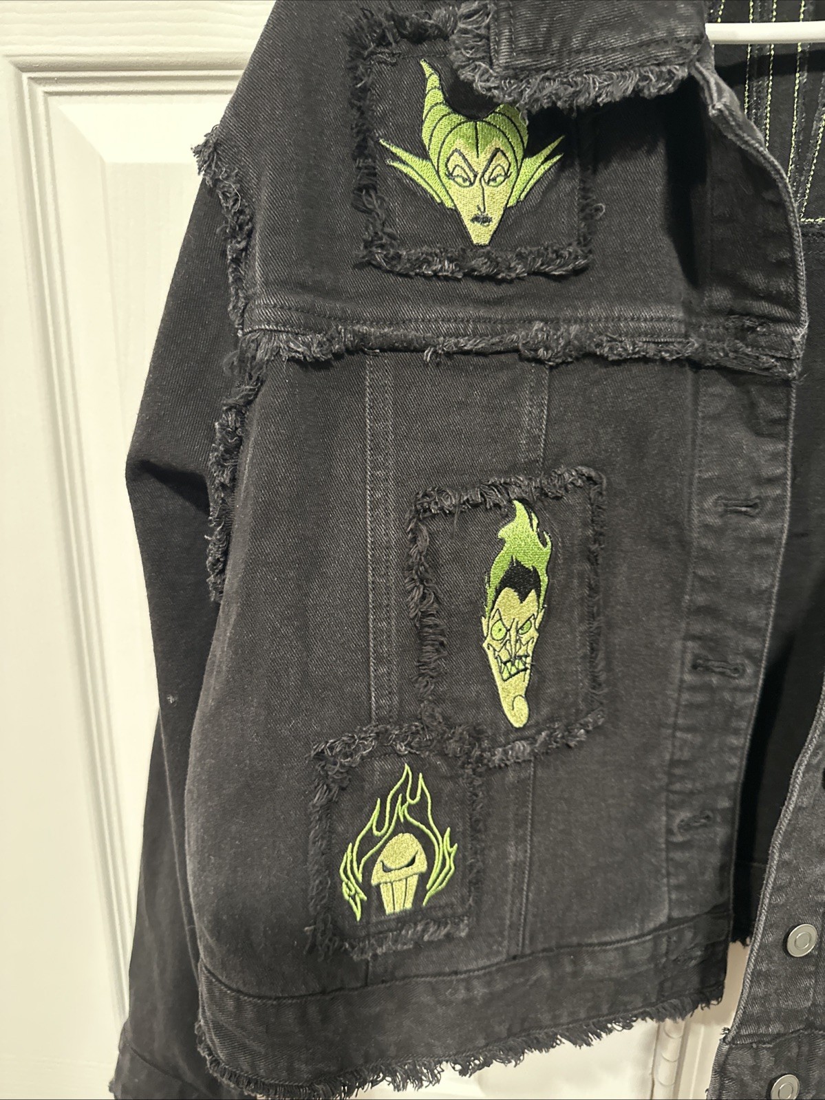 Dinsey Villains Jacket 1X OneX Embroidered Black Hades Ursala Scar NWT New