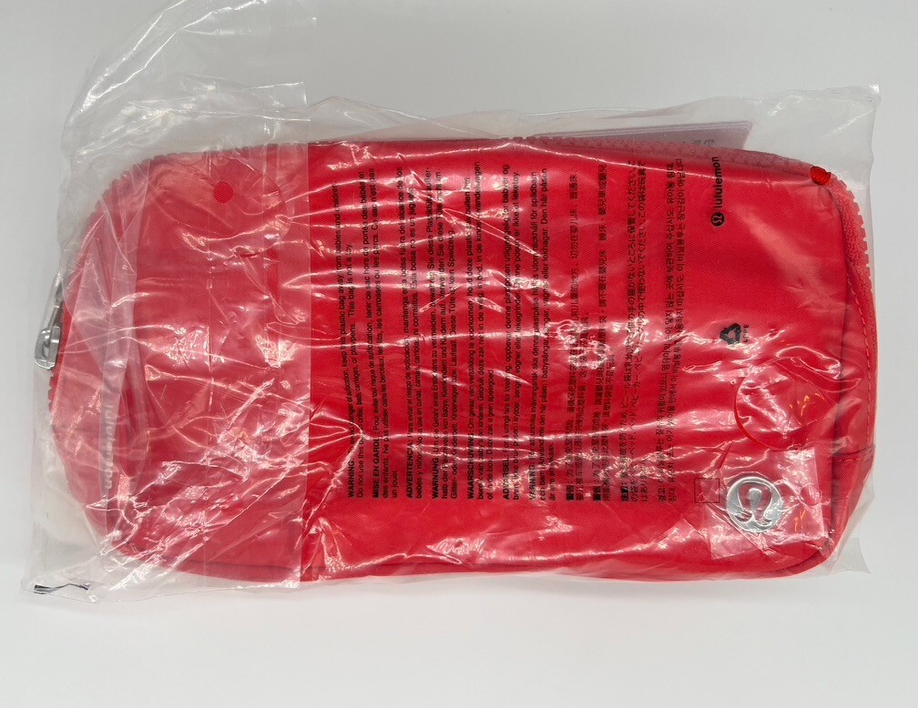 NWT Lululemon Everywhere Belt Bag Crossbody Hot Heat Red