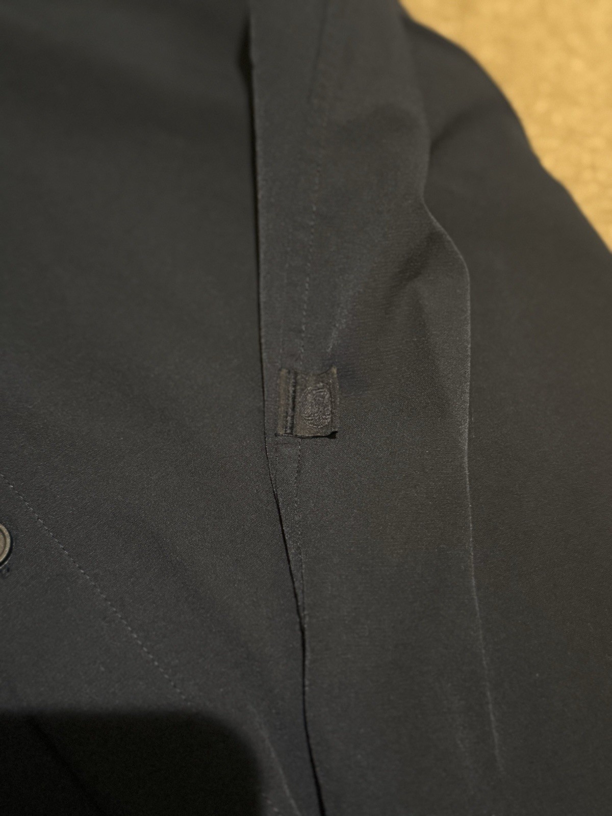 Lululemon Commission Long Sleeve Button Up Collared Shirt Men’s Medium Navy Blue