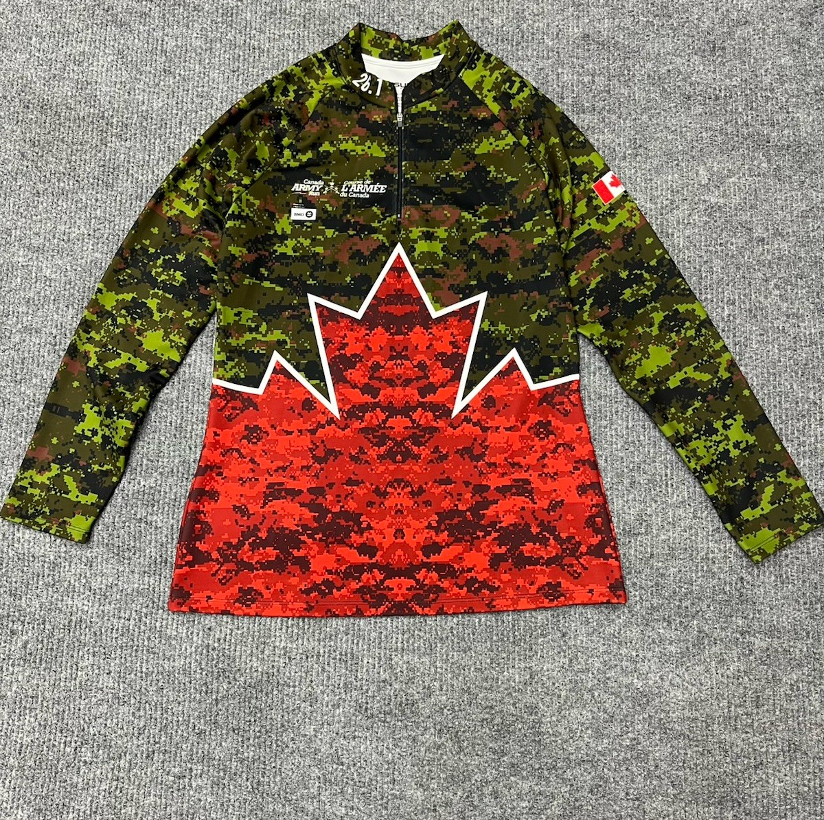 Surge Women’s XL 1/4 Zip Mock Neck Long Sleeve Running Camo Polyester Top