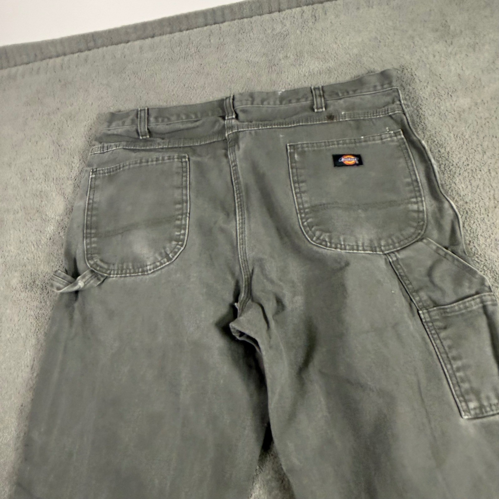 Dickies Mens Gray Relaxed Fit Carpenter Pants 38×32 Distressed Workwear 1939RMS