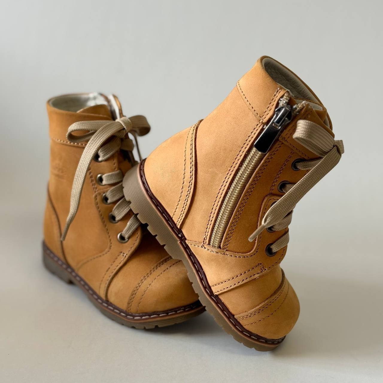 Kids Camel Yellow Nubuck Leather Boots–Size EU 23 (US 6.5 / UK 6 / AU 6.5, 15 sm