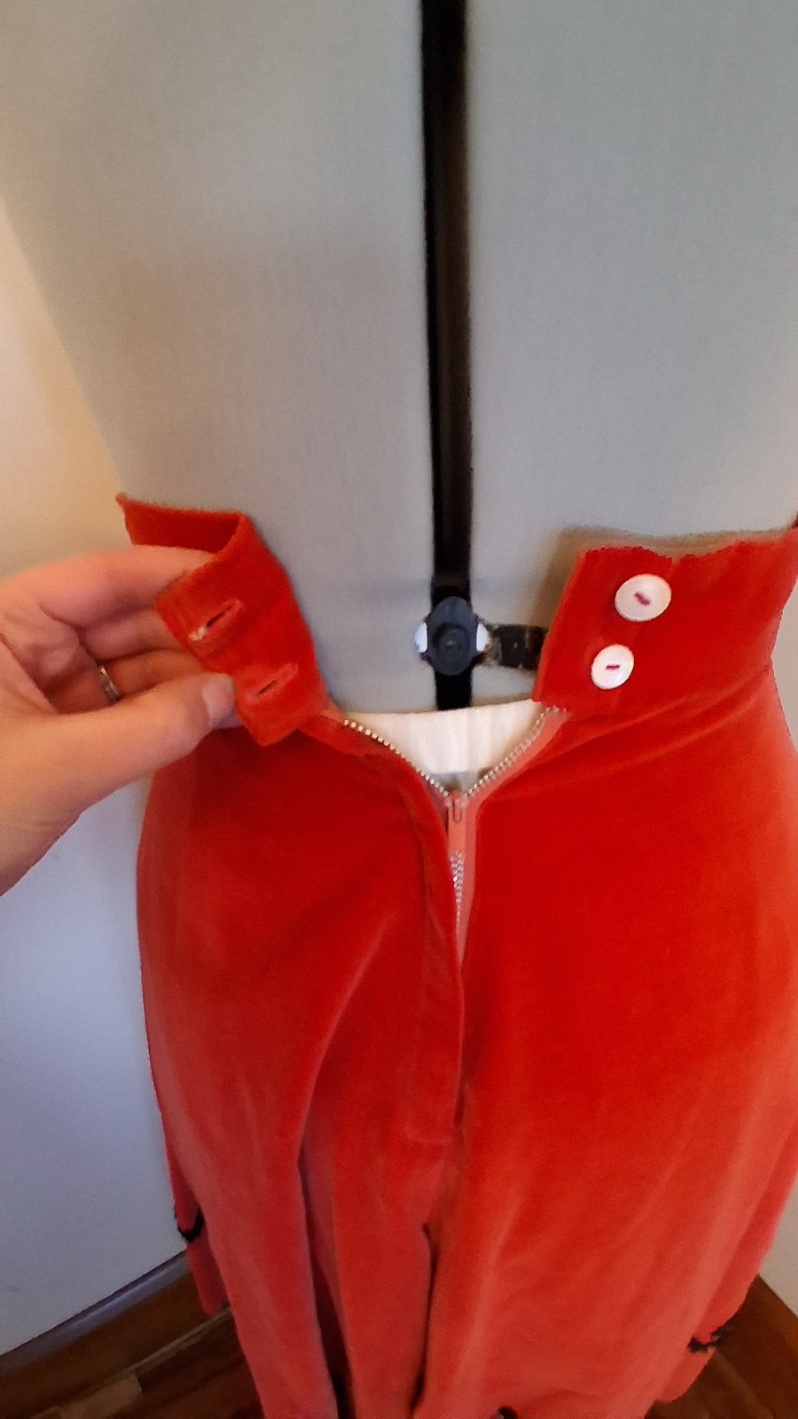 1950s Vintage Red Velvet Half Circle Skirt Lace Appliqué Christmas Skirt Sz S
