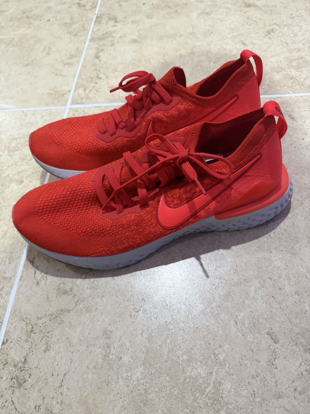 Nike Epic React Men’s Red Low Top Lace-Up Solid Athletic Sneakers