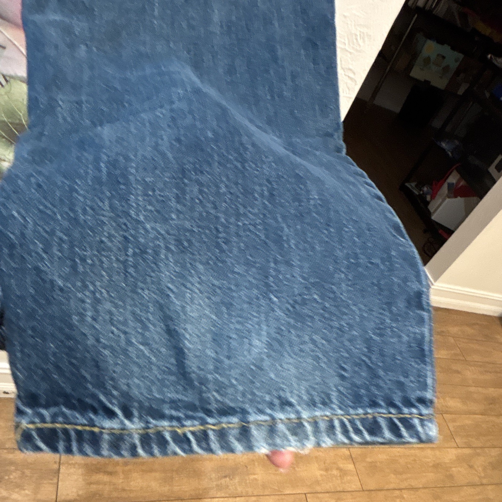Levi’s Men’s Relaxed Fit Mid Rise Medium Wash Cotton Denim Straight Jeans