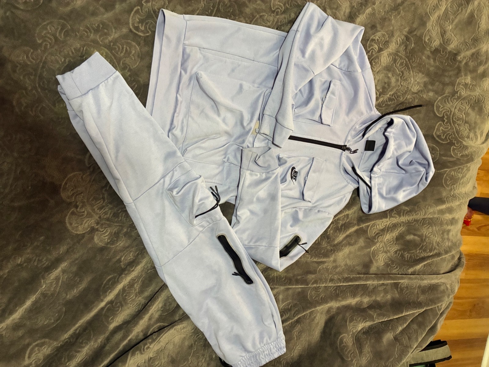 nike tech fleece tracksuit large mens